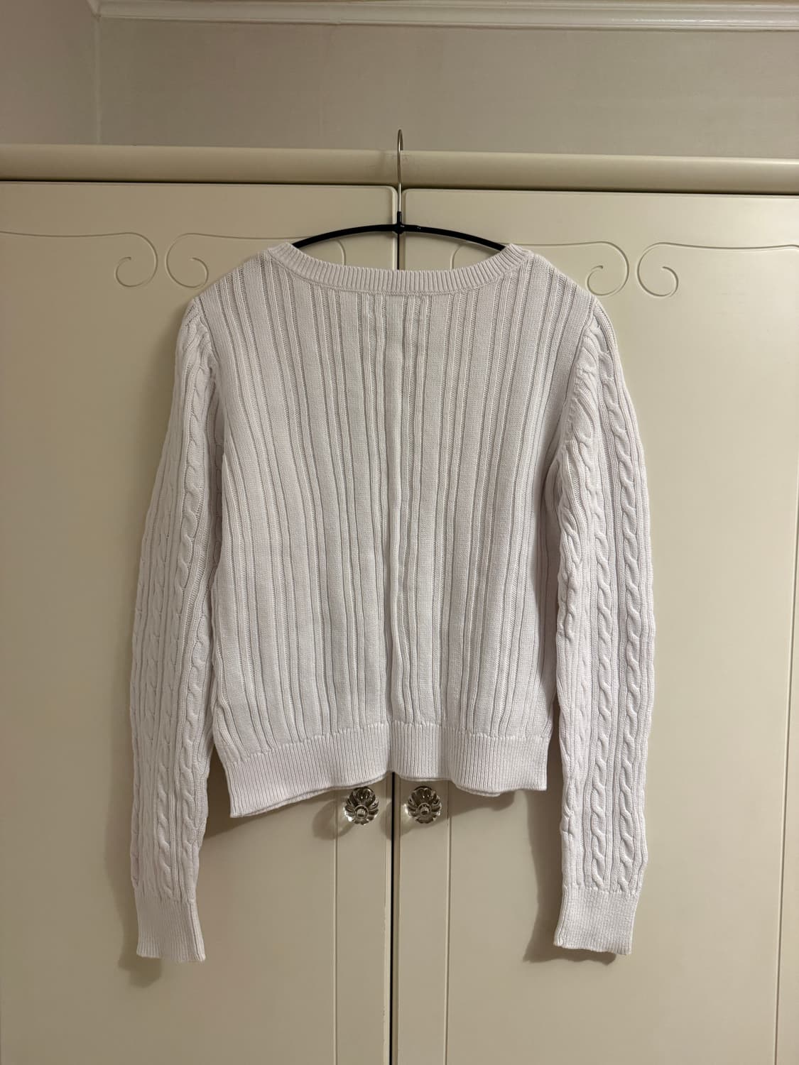 Holister 홀리스터 꽈배기 브이넥 니트S  상품이미지5