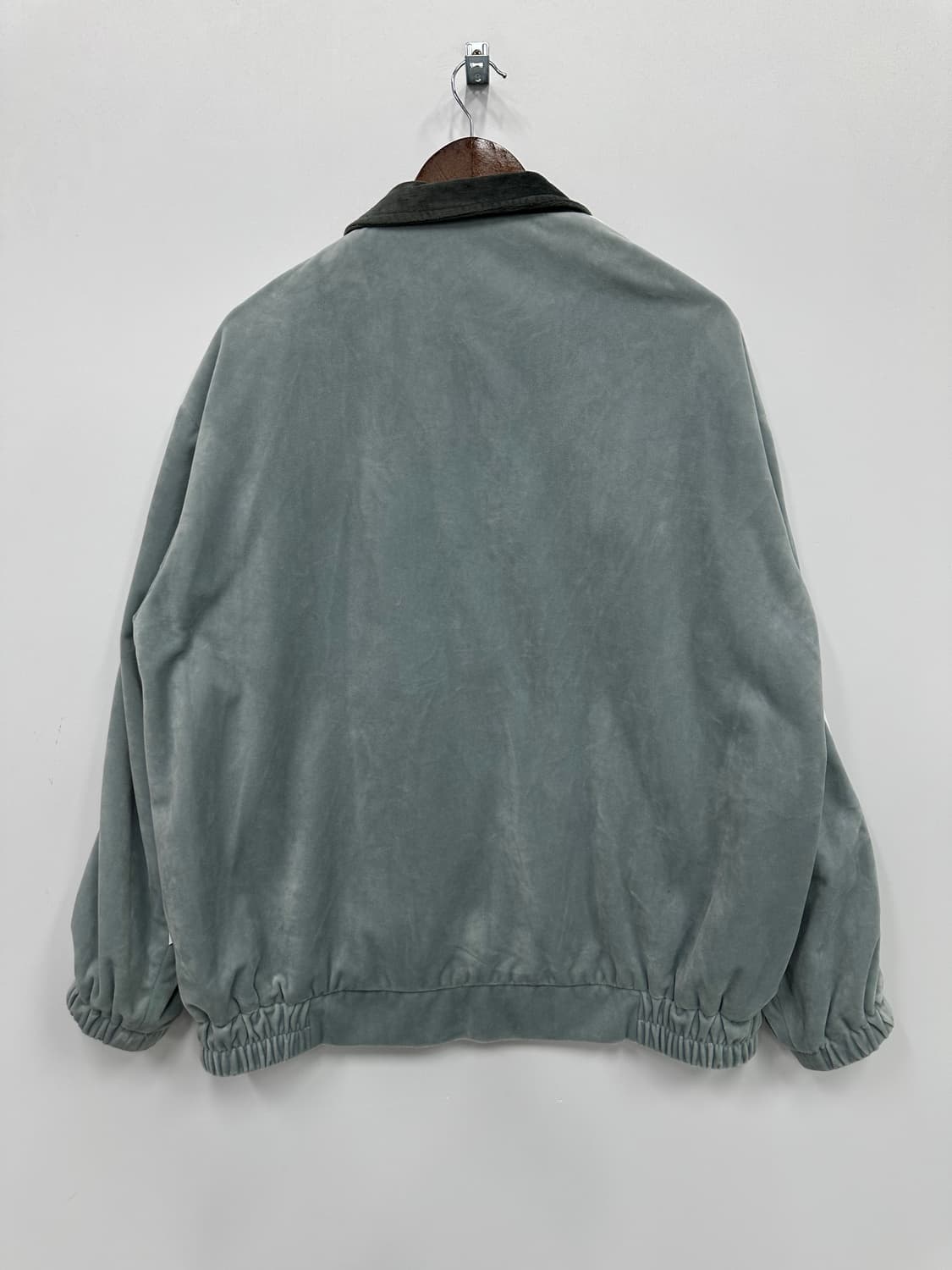 턴더테이블 벨벳 자켓  상품이미지5