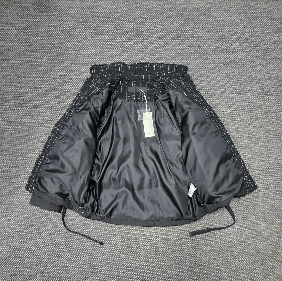 지컷 21ss 블랙 퀼팅 체크 배색 구스다운패딩 자켓 상품이미지3