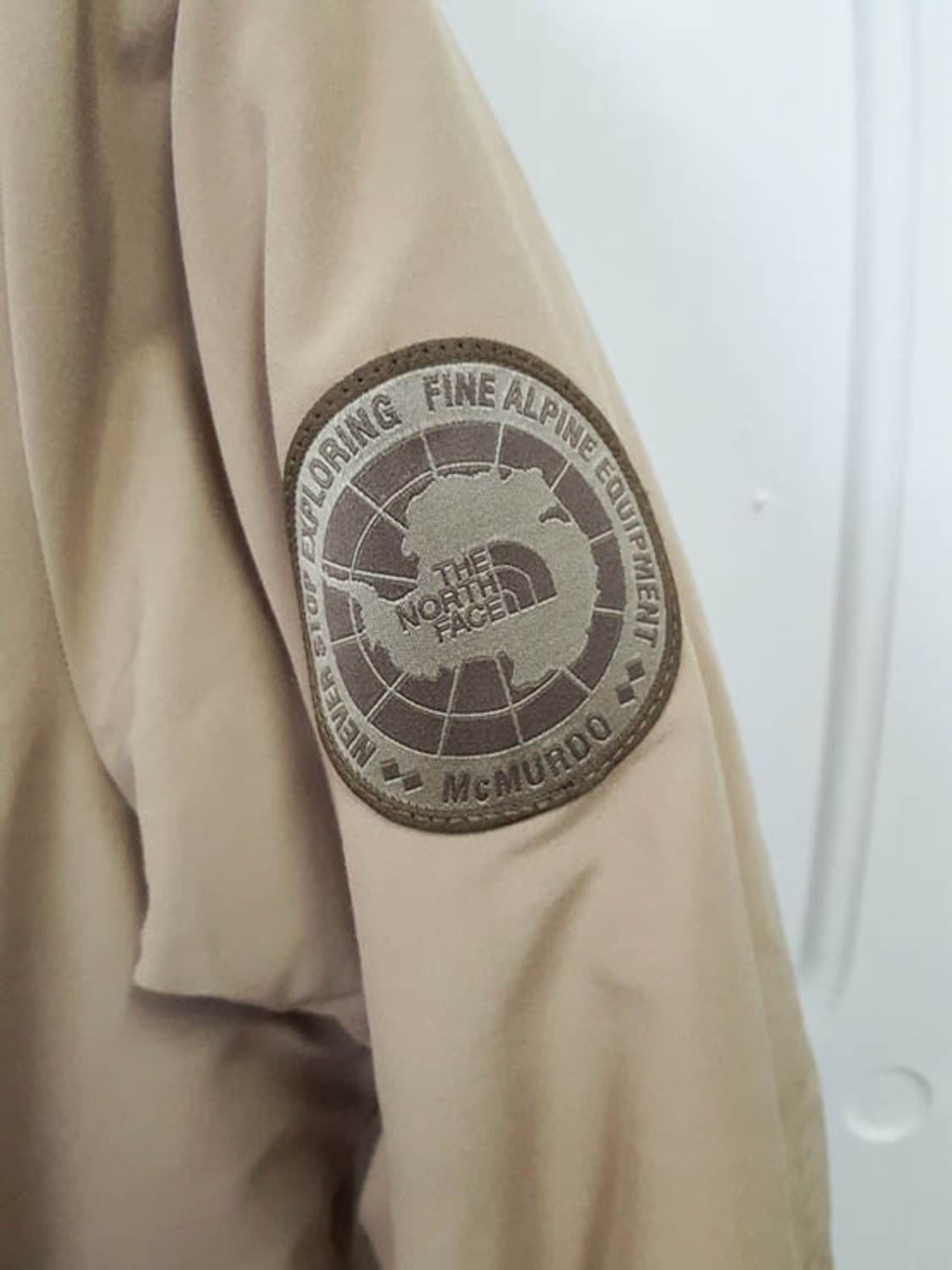 노스페이스 여성 겨울 자켓 베이지 XS 상품이미지4