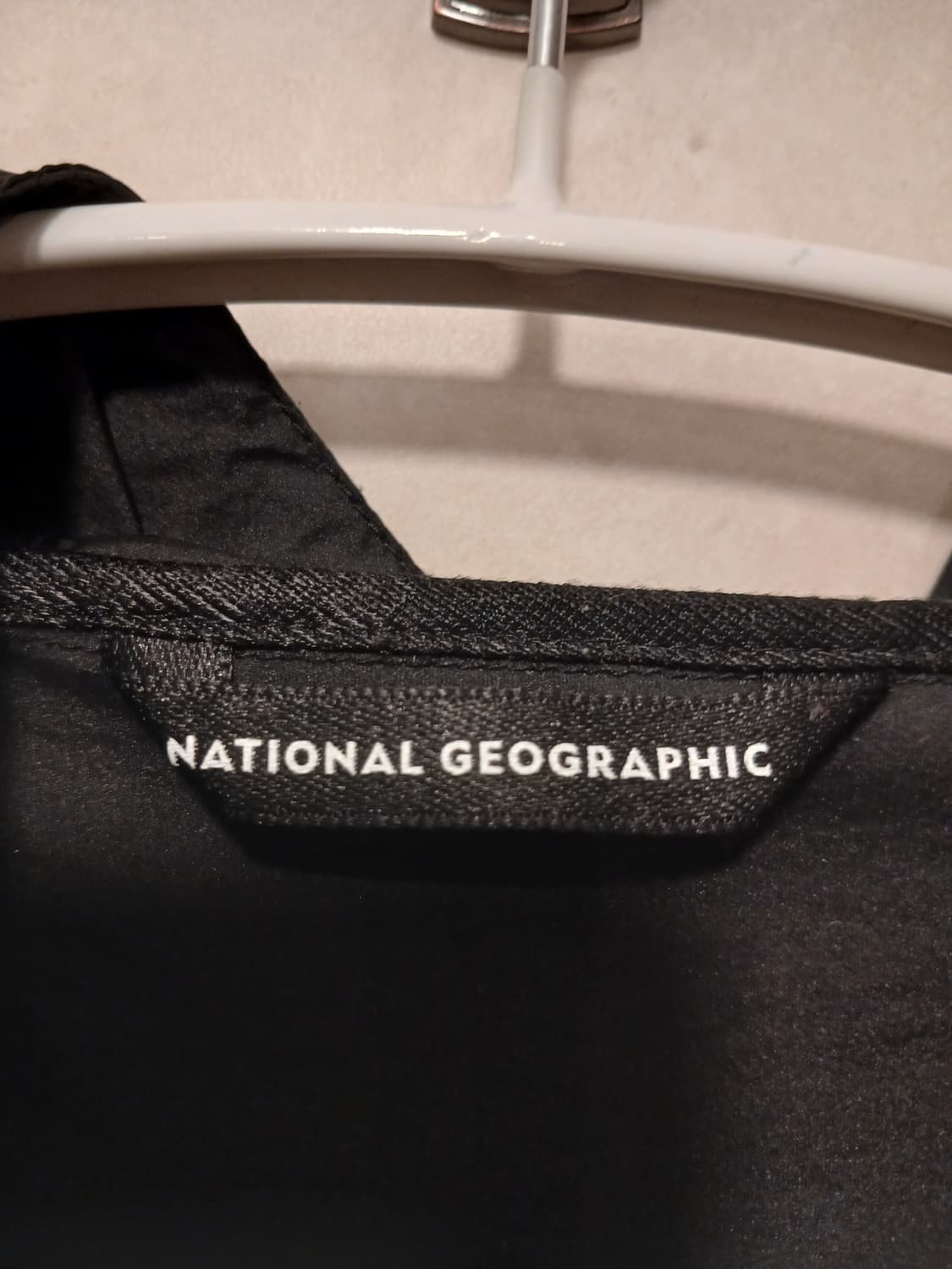 내셔널지오그래픽 정품 여성 바람막이 95 (M) 사이즈 상품이미지2