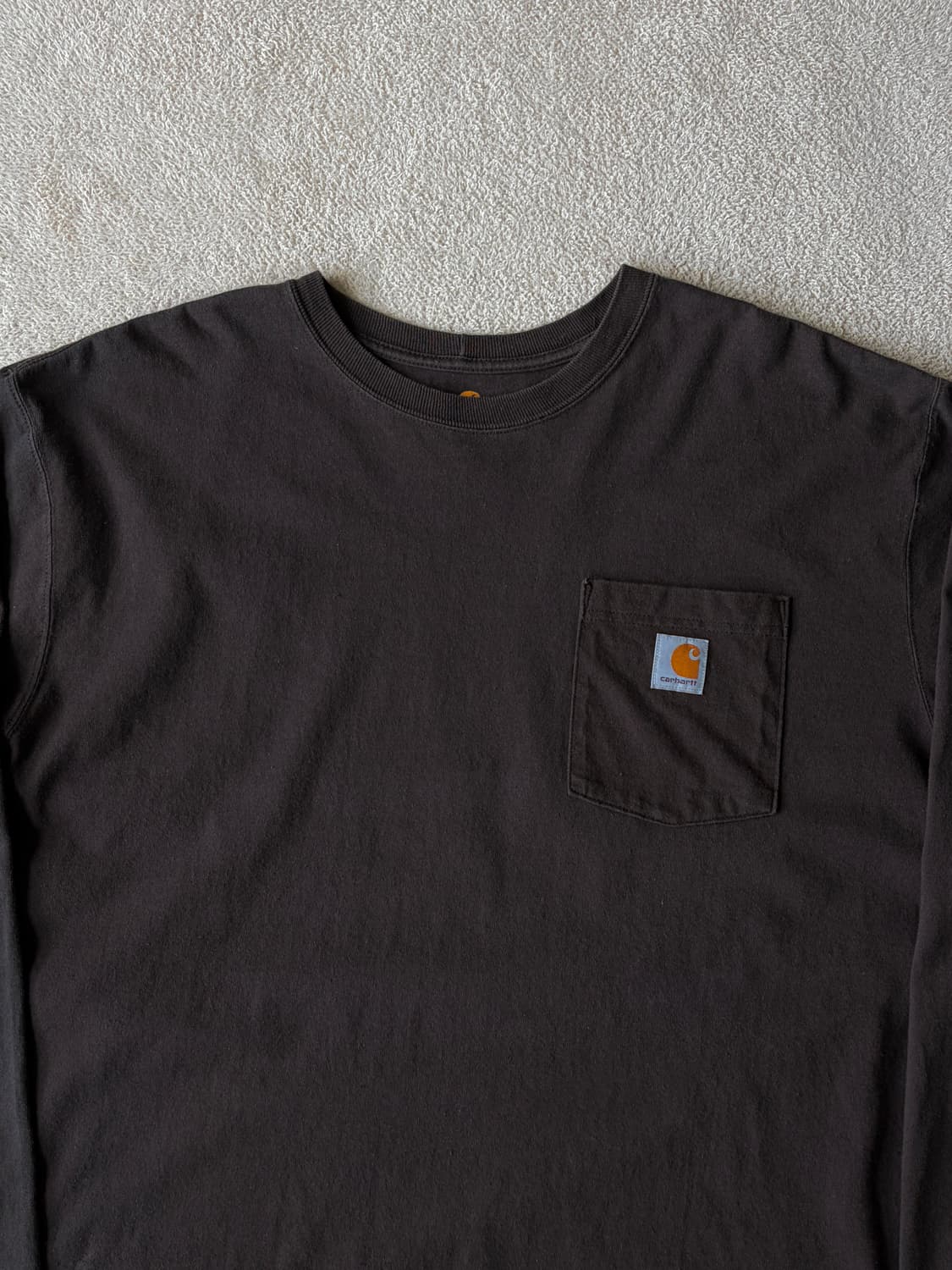 칼하트 포켓 롱슬리브 상품이미지3