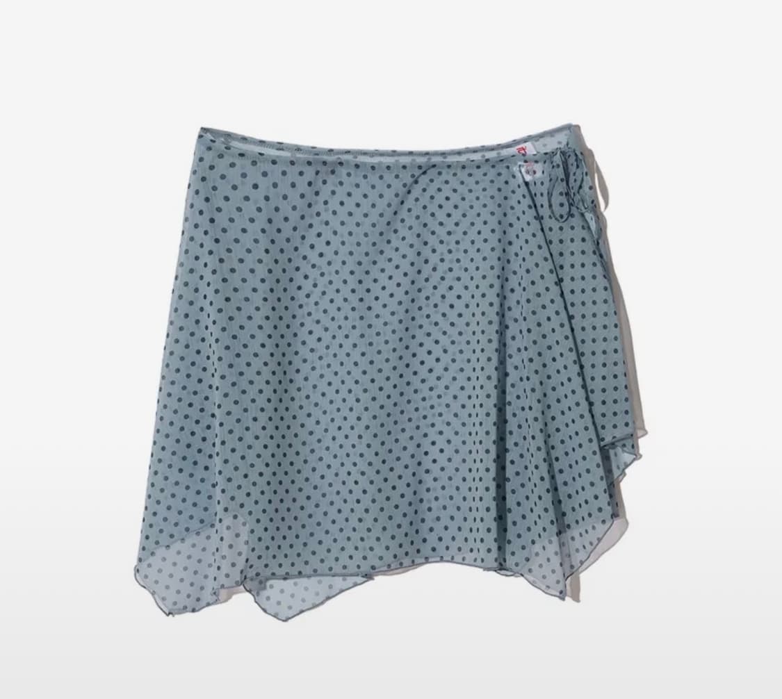 잇자바이브 스카이블루 도티드 레이어드 랩 미디 스커트 상품이미지1