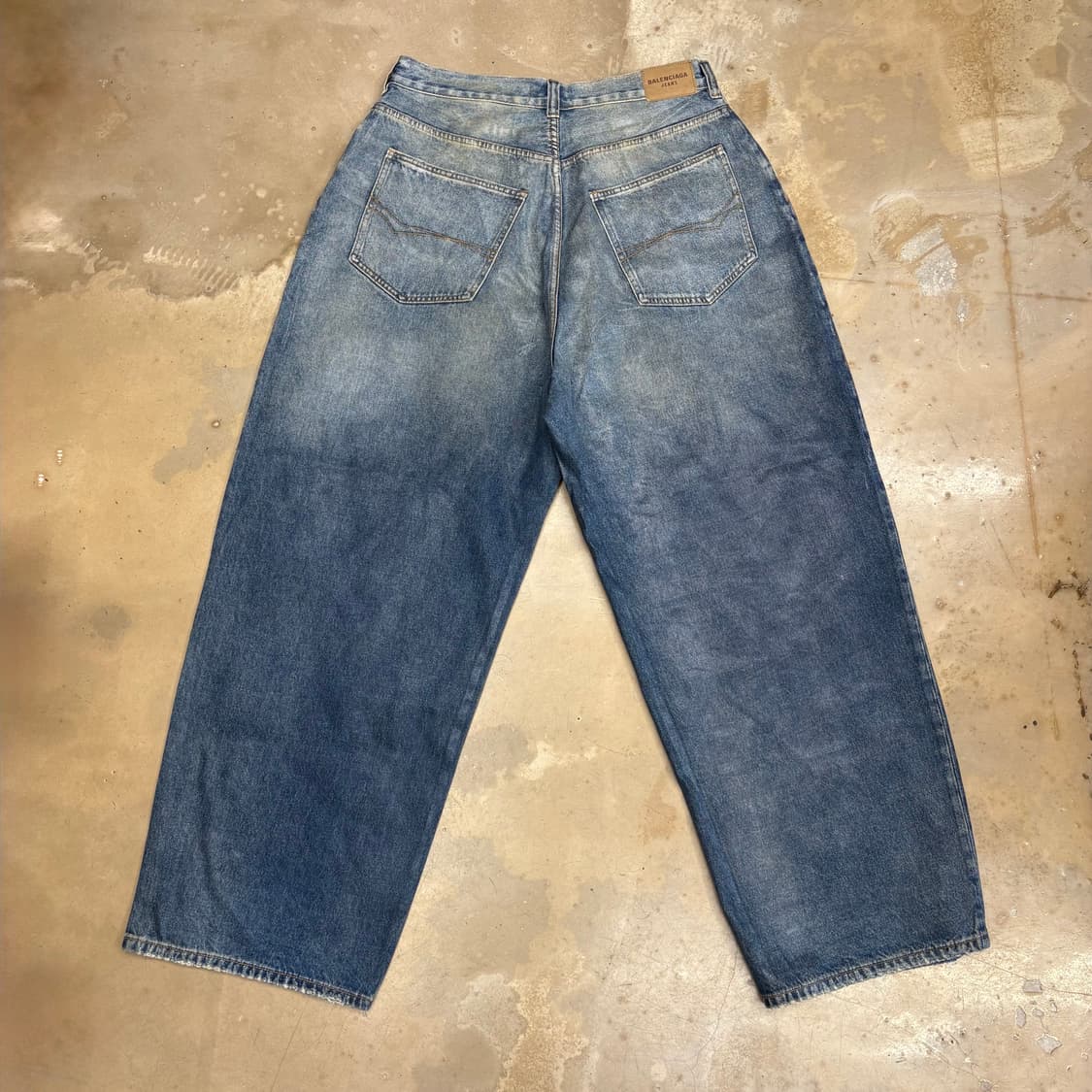 M 발렌시아가 코티드 배기 데님 팬츠 상품이미지3