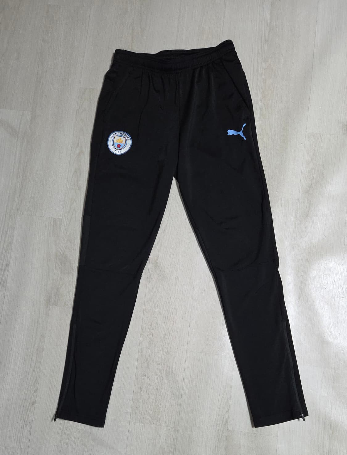 (착샷) 푸마 맨시티 유니폼 트레이닝 팬츠 상품이미지1