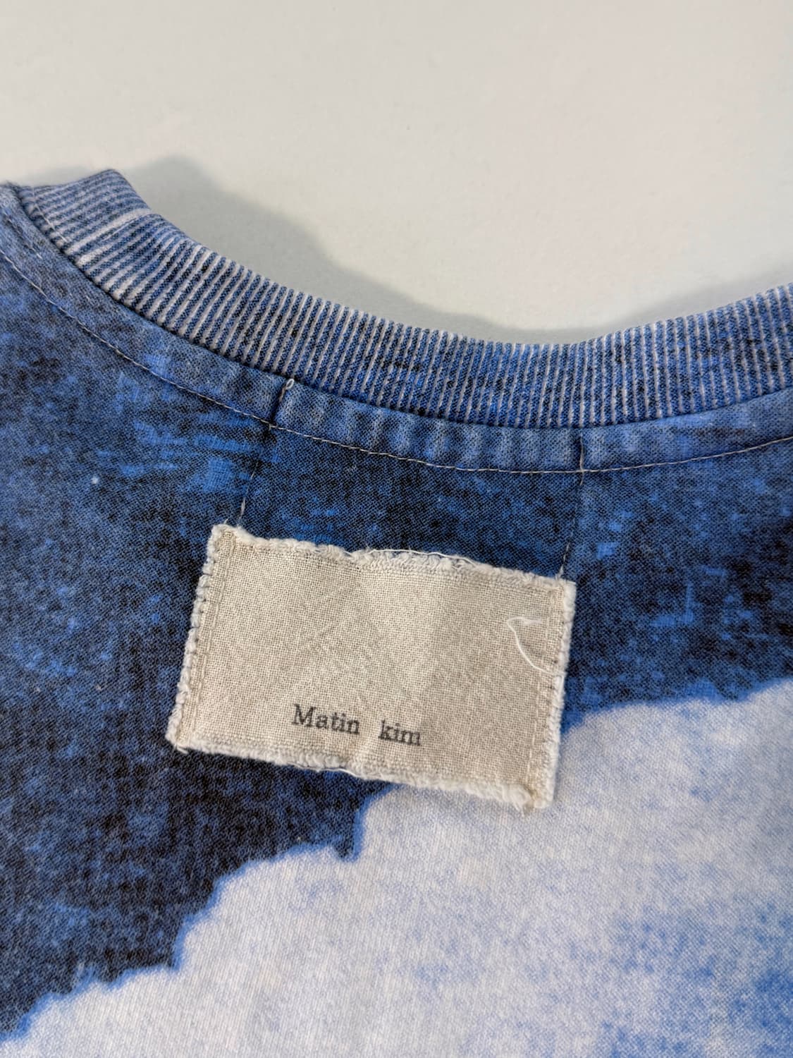 마뗑킴 루즈핏 클라우드 프린트 스웻 맨투맨 상품이미지3