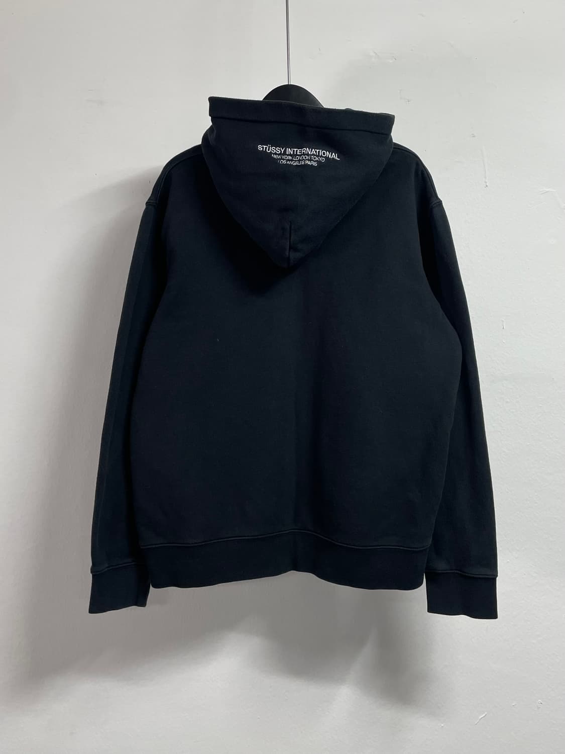 스투시 빅로고 스펠아웃 후드티 (on.599) 상품이미지3