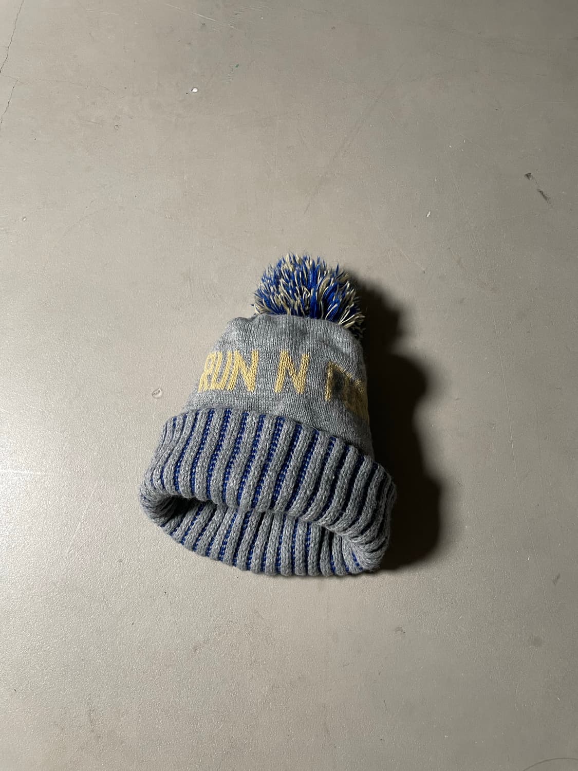 90‘s 빈티지 RUN & FUN  Knit Pom Beanie 상품이미지1