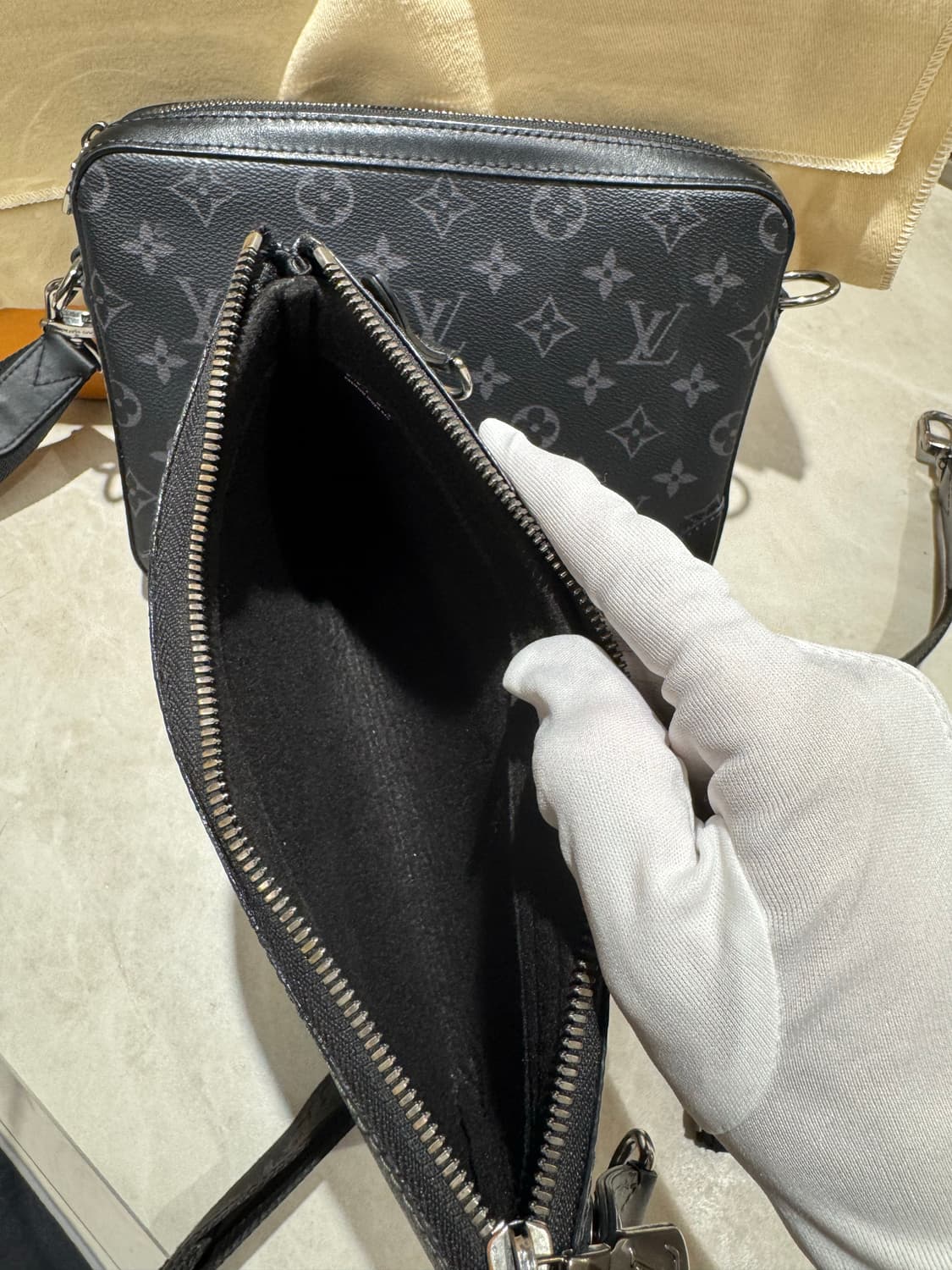 (정품) 루이비통 이클립스 트리오 메신저백 상품이미지9