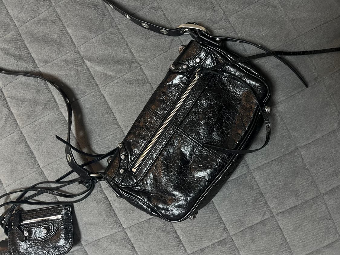 발렌시아가 르카골 플랩백 xs 상품이미지8