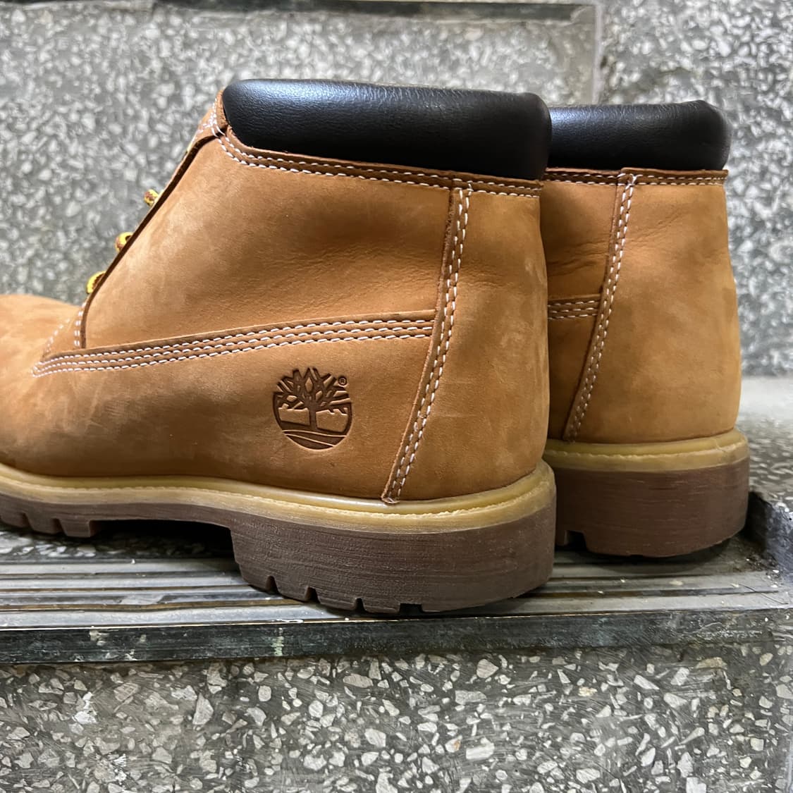 팀버랜드 프리미엄 워터프루프 추카 부츠 상품이미지4