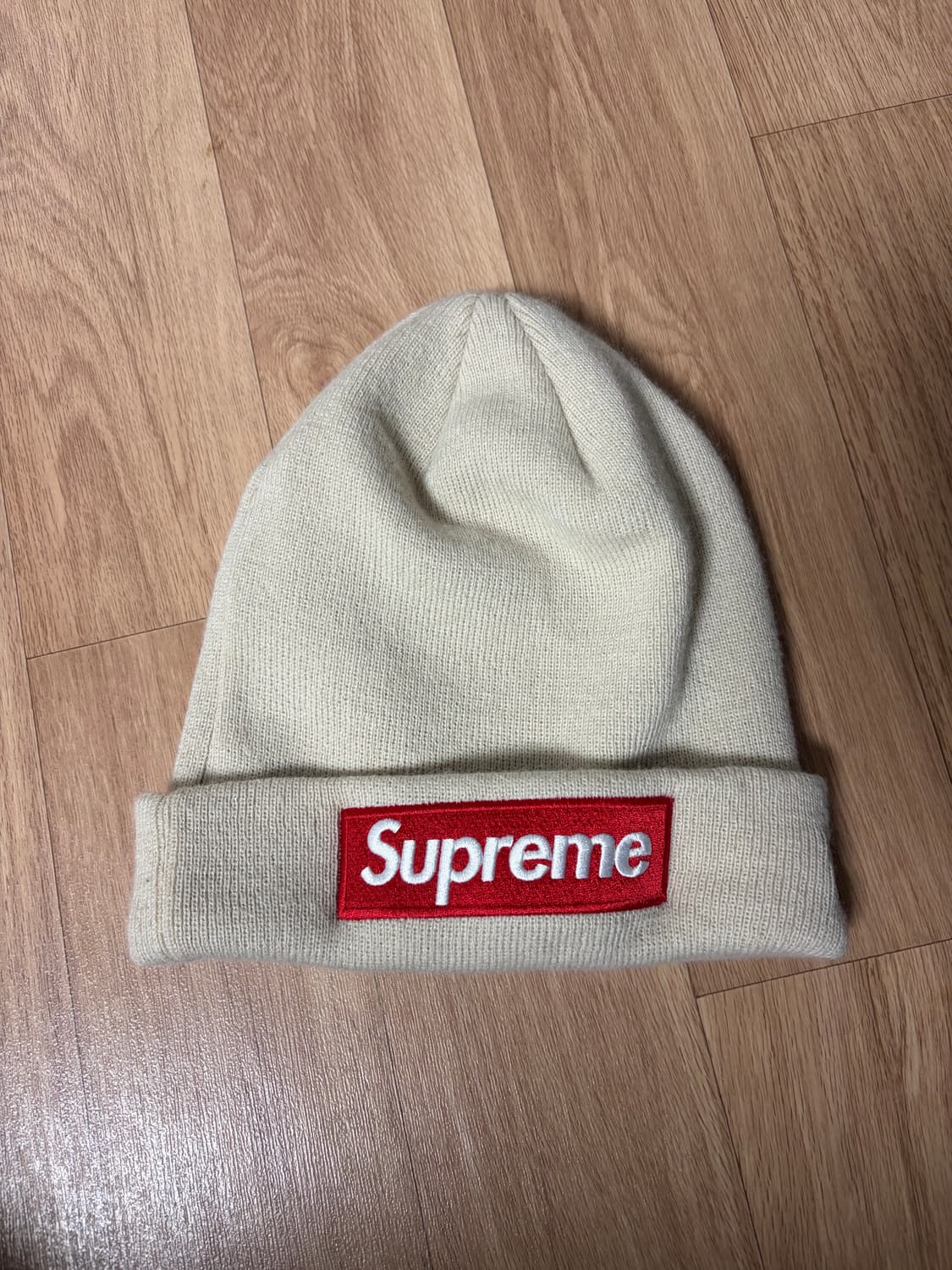 슈프림 뉴에라 박스로고 비니 상품이미지1