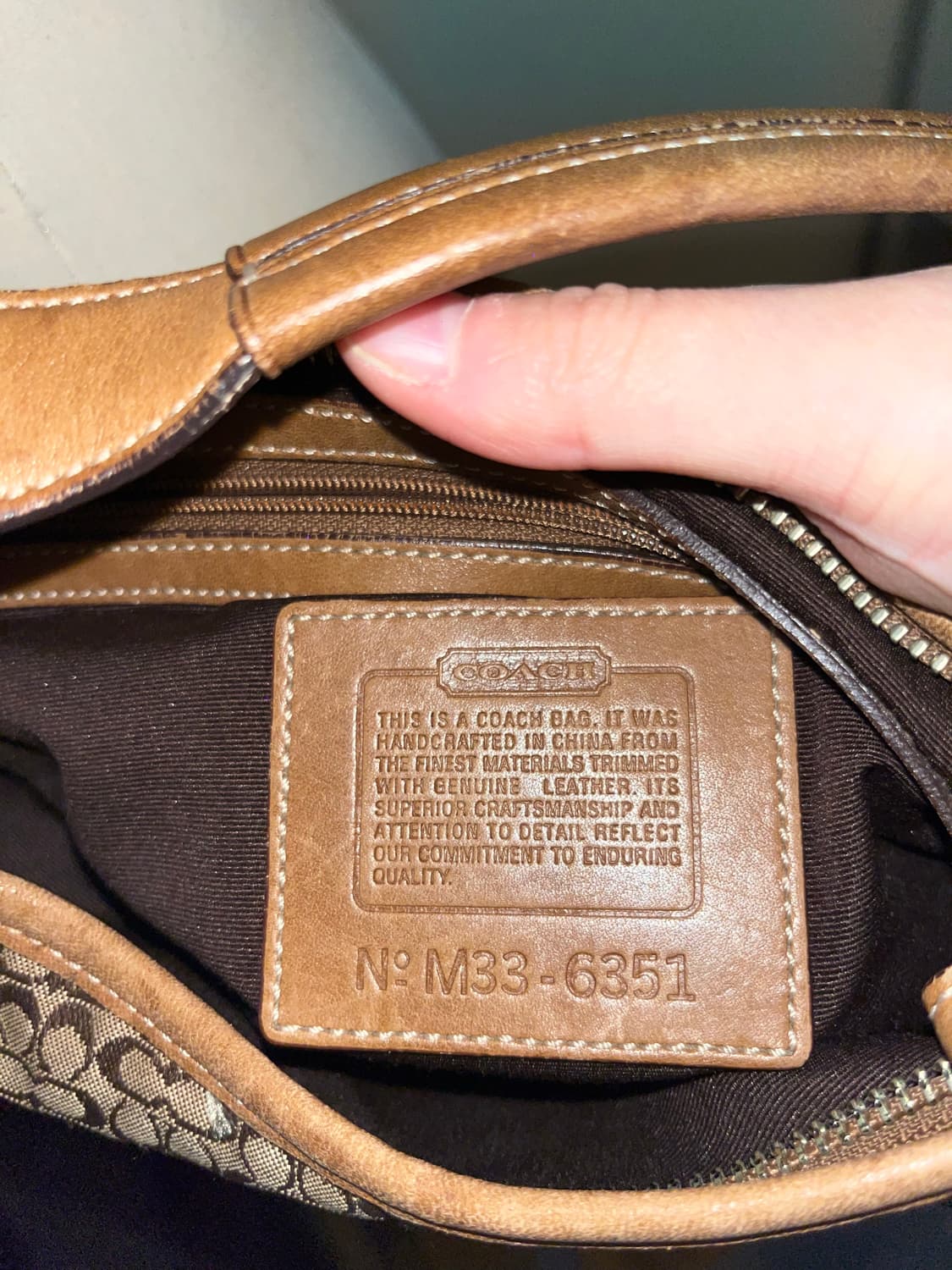 Coach Mini Beige Shoulder Bag 상품이미지8