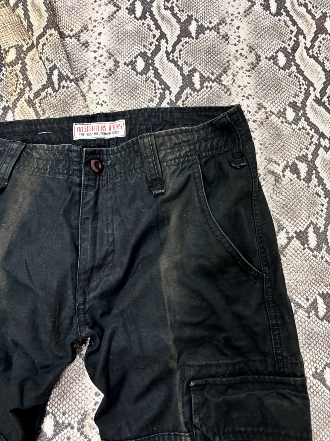 “Vintage” Black Cargo Pants 상품이미지4