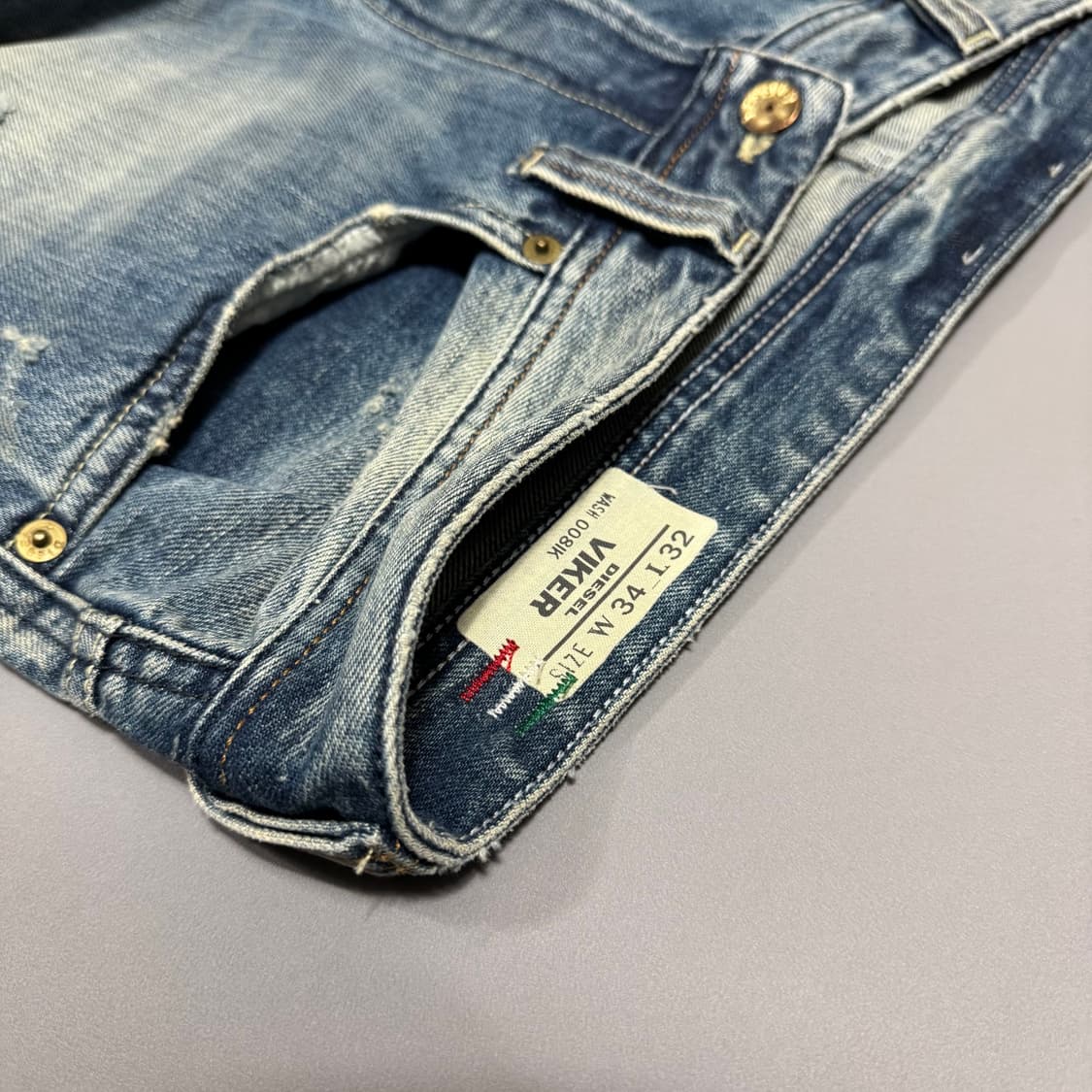 디젤(DIESEL italy) 미드블루 샌드워시드 스트레이트 데님 팬츠 상품이미지7
