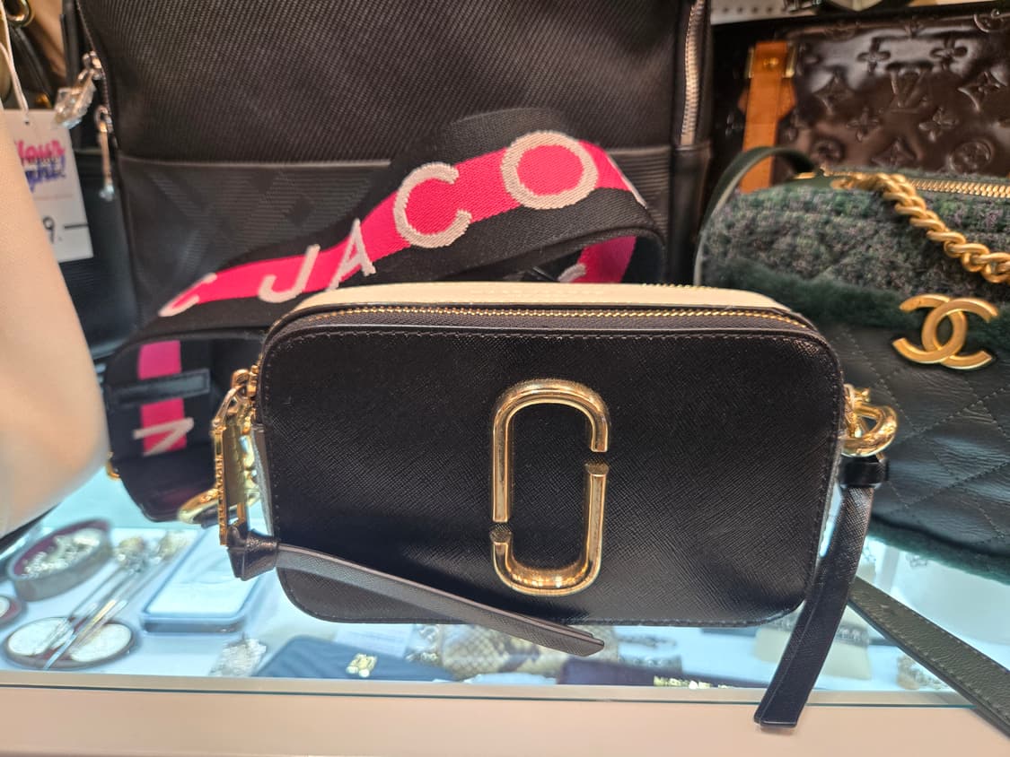 마크 제이콥스 스냅샷 카메라 크로스백 상품이미지1