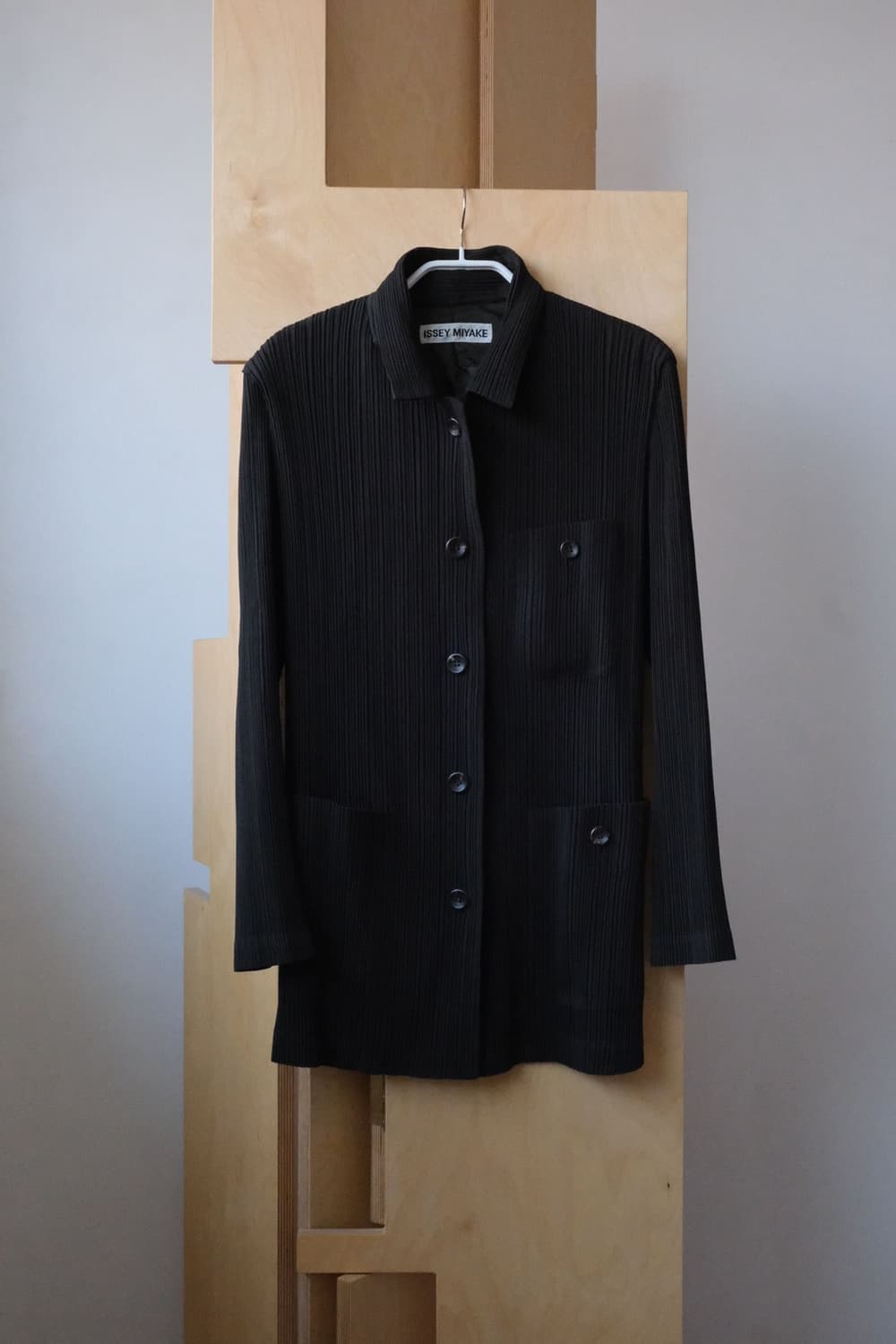ISSEY MIYAKE Pleated Jacket 상품이미지1
