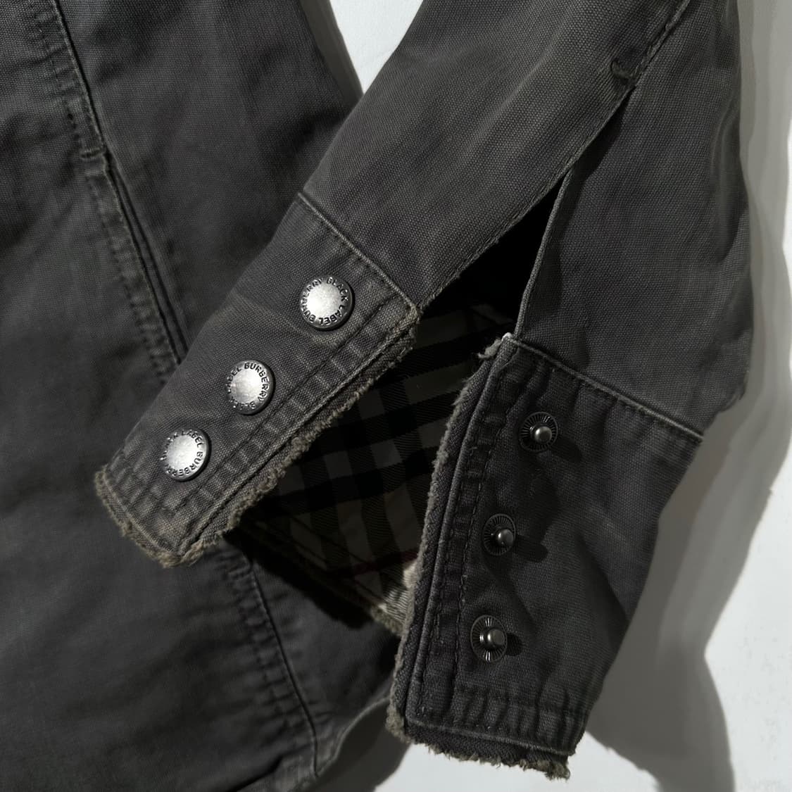 버버리 웨스턴 바이커 집업 셔츠 상품이미지7