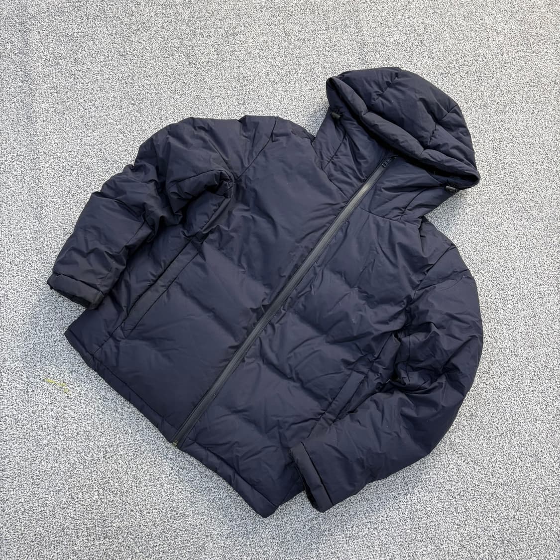 L 유니클로 경량 다운 자켓 0330J 상품이미지1