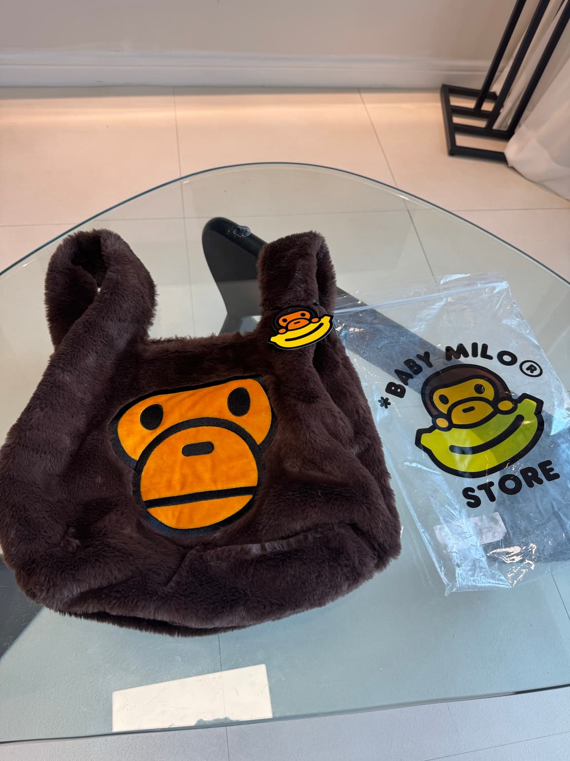 베이프 마일로  퍼 토트백 상품이미지1