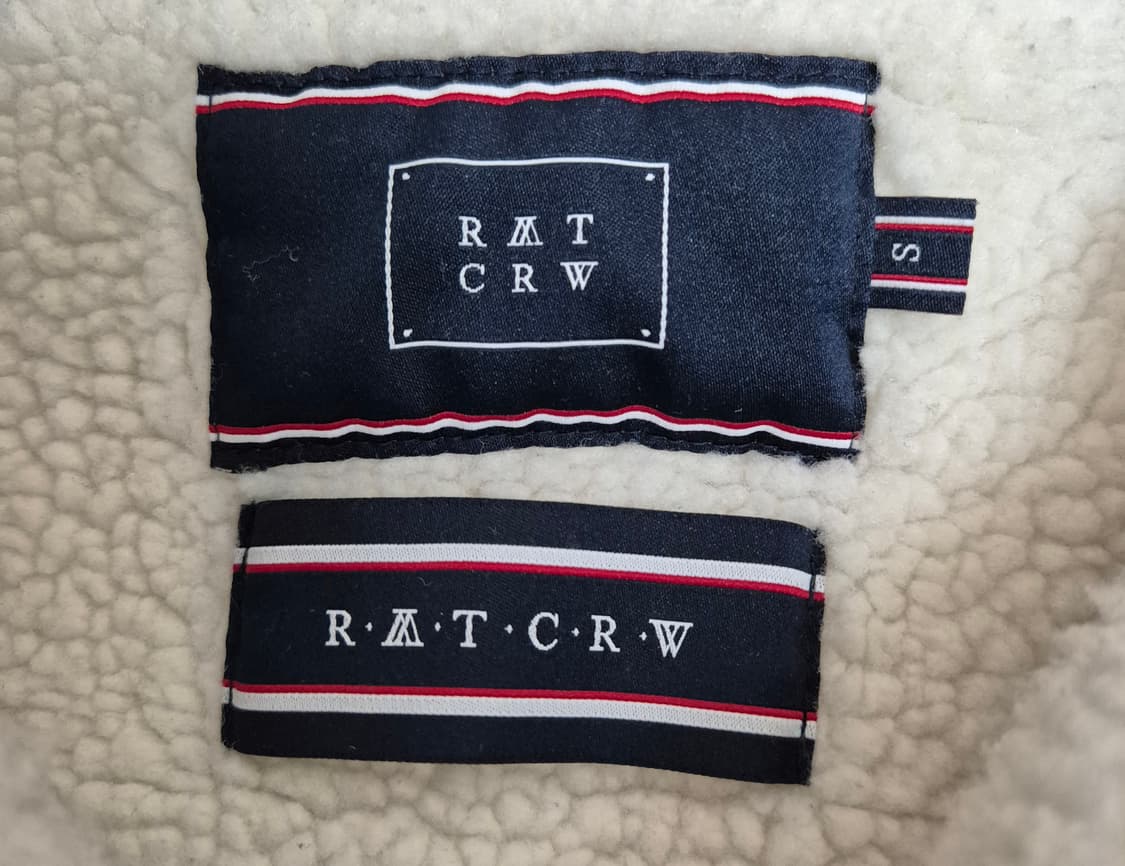 로맨틱크라운 뽀글이 후리스 상품이미지2