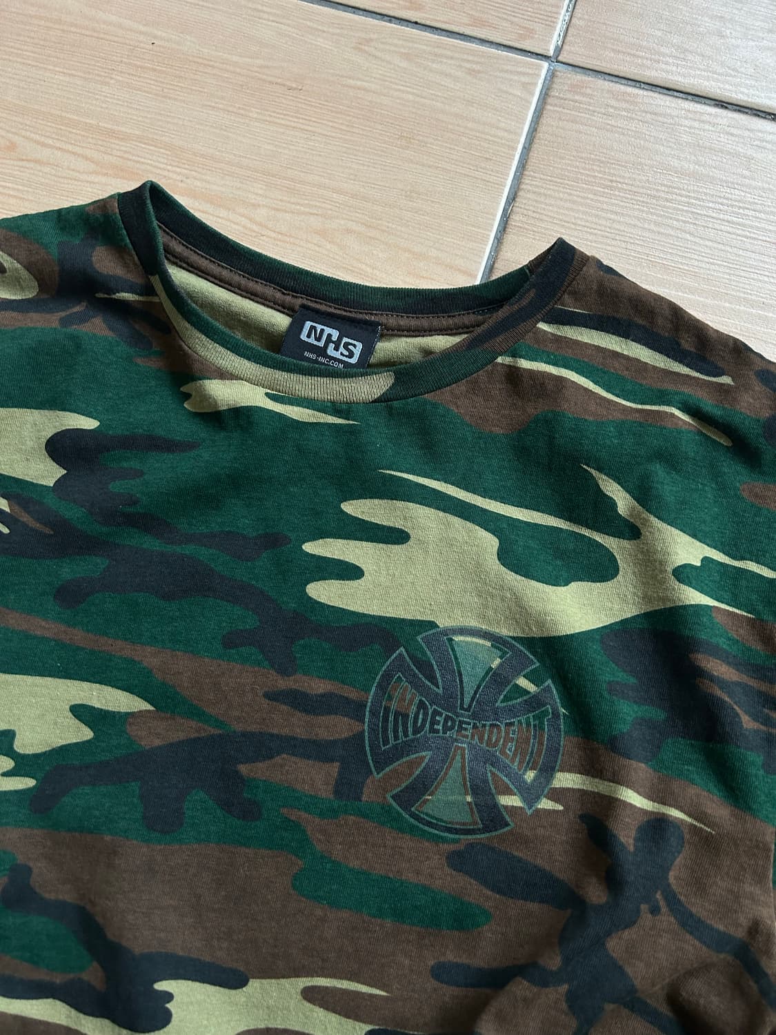 90’s 인디펜던트트럭 카모티셔츠 상품이미지2