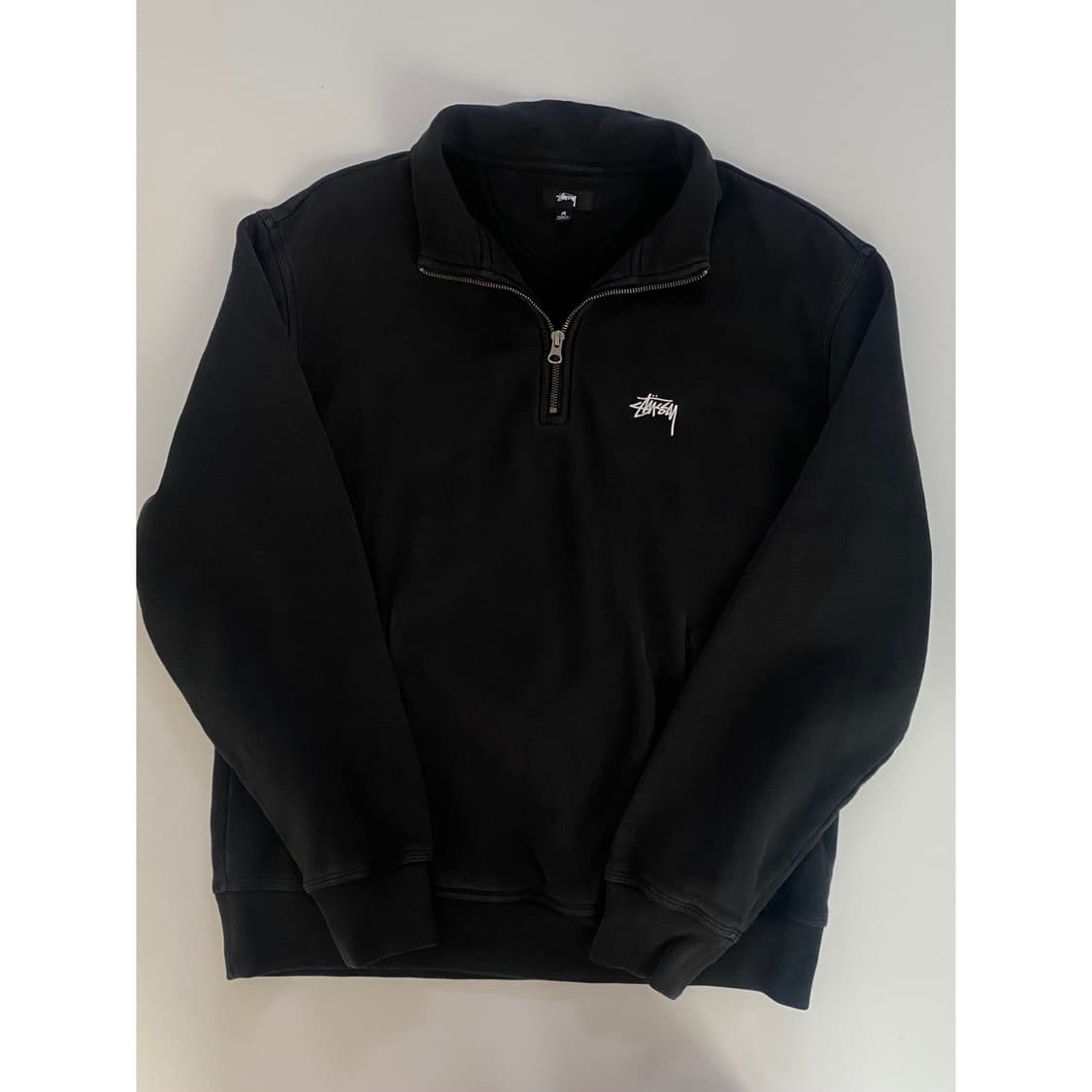 스투시 반집업 맨투맨 상품이미지1