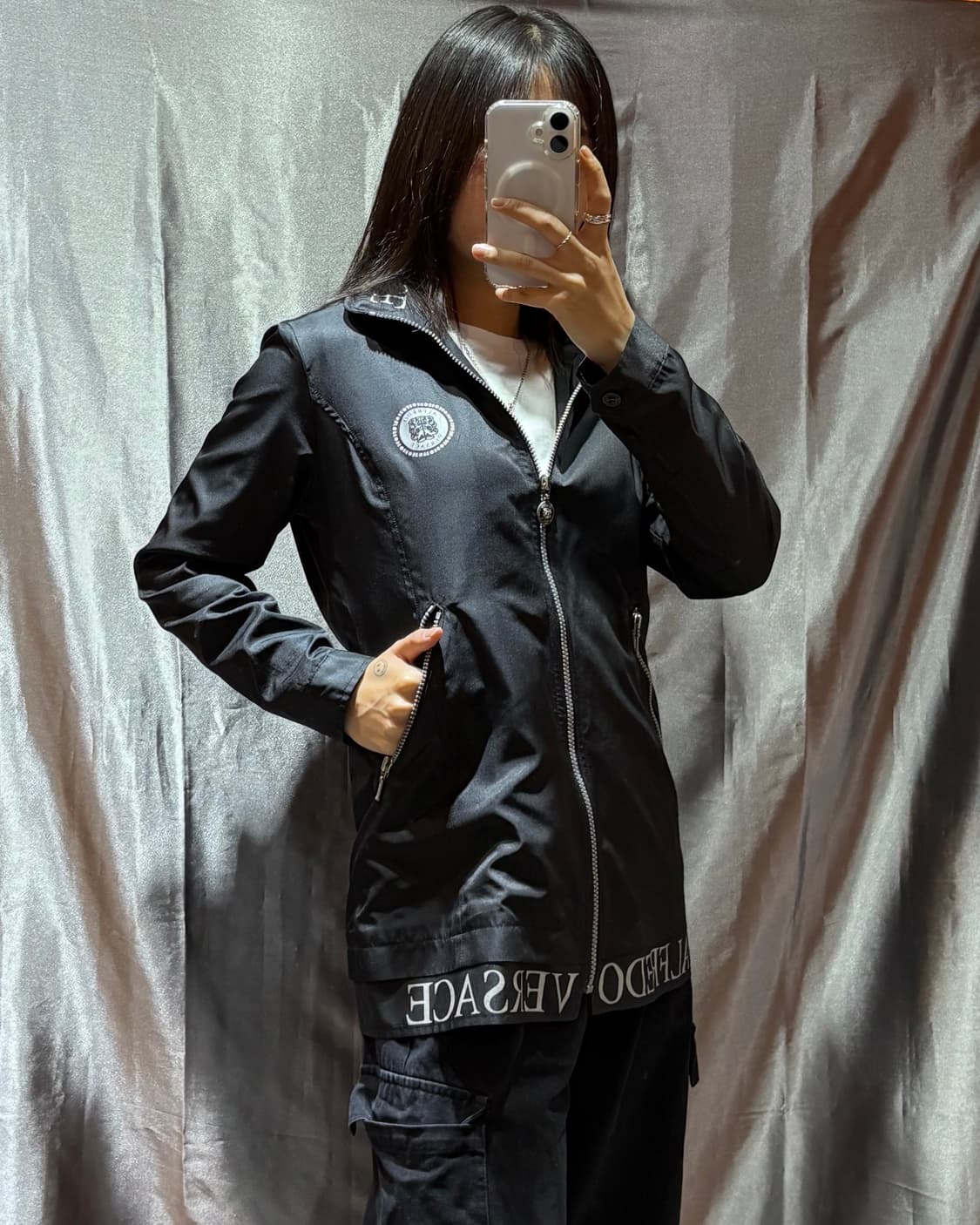 M 베르사체 써클로고 스펠링 나일론 자켓 상품이미지1