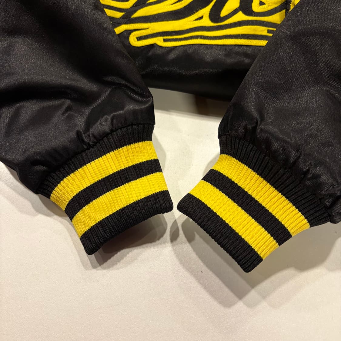 [S] 디키즈 사틴 유광 블랙/옐로우 바시티 자켓 C947 상품이미지5