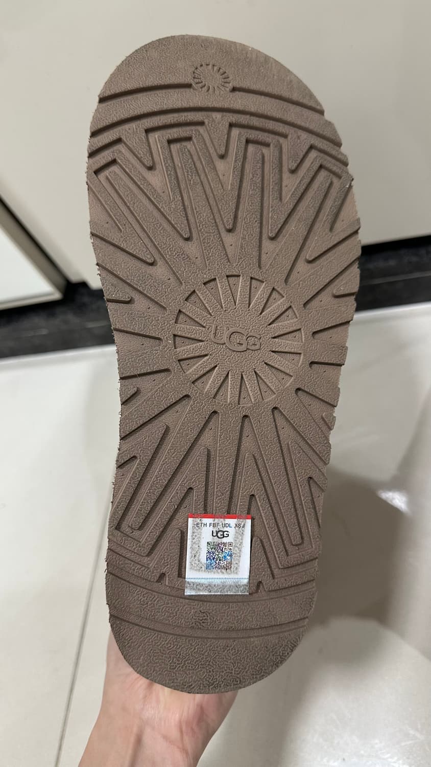 어그 클래식 디퍼 플랫폼 부츠 240 상품이미지5