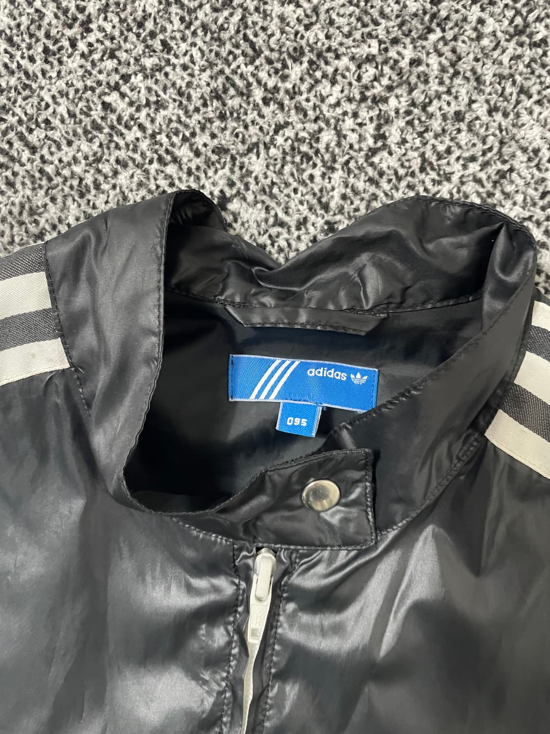 빈티지9. 아디다스 올드스쿨 빈티지 글로시 져지 바이커 점퍼 상품이미지3