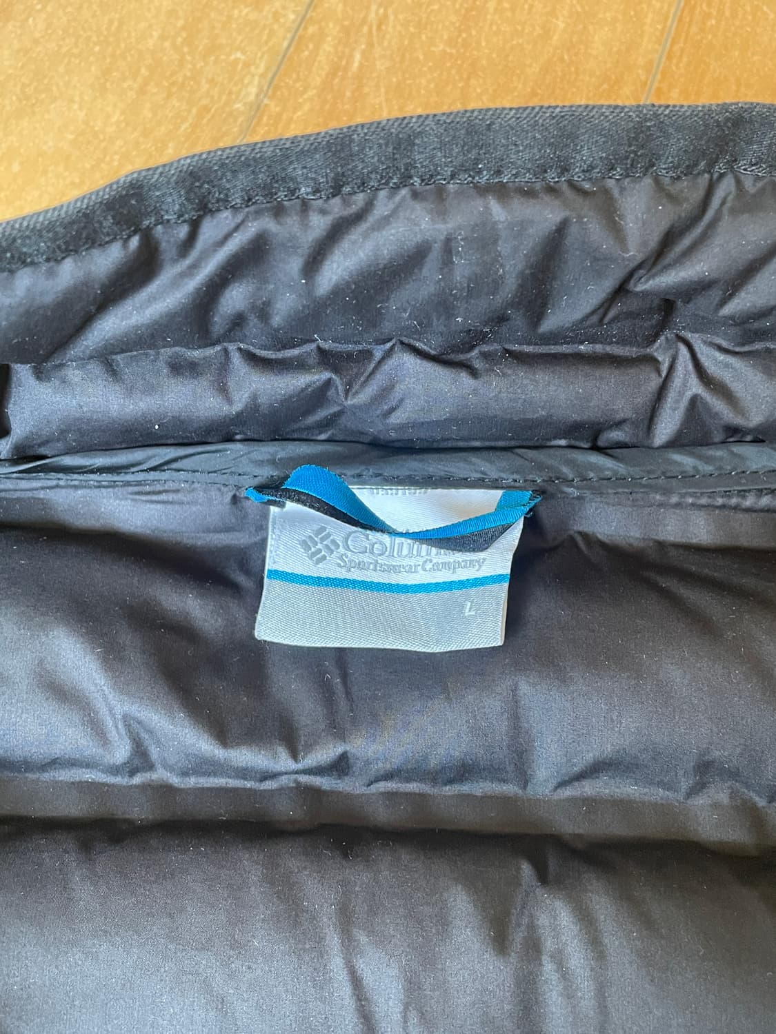 콜롬비아 경량패딩 상품이미지3