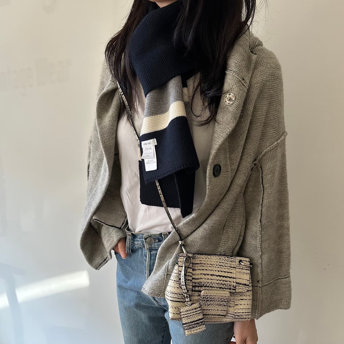 톰그레이 thom grey 배색 머플러 상품이미지2