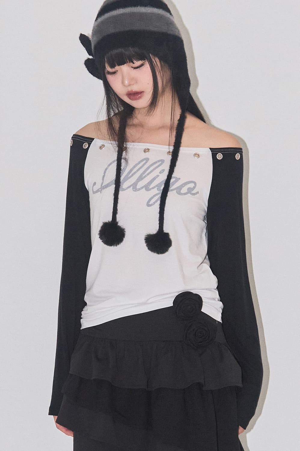 래글런 오프숄더 롱슬리브 블랙 상품이미지3