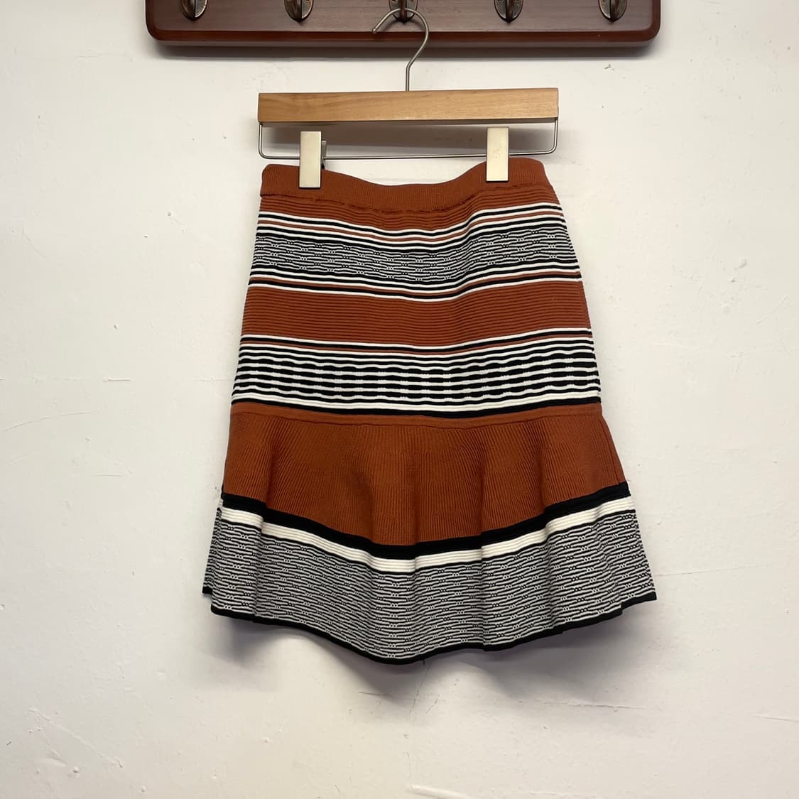 산드로 (우먼) 배색 패턴 니트 스커트    상품이미지1