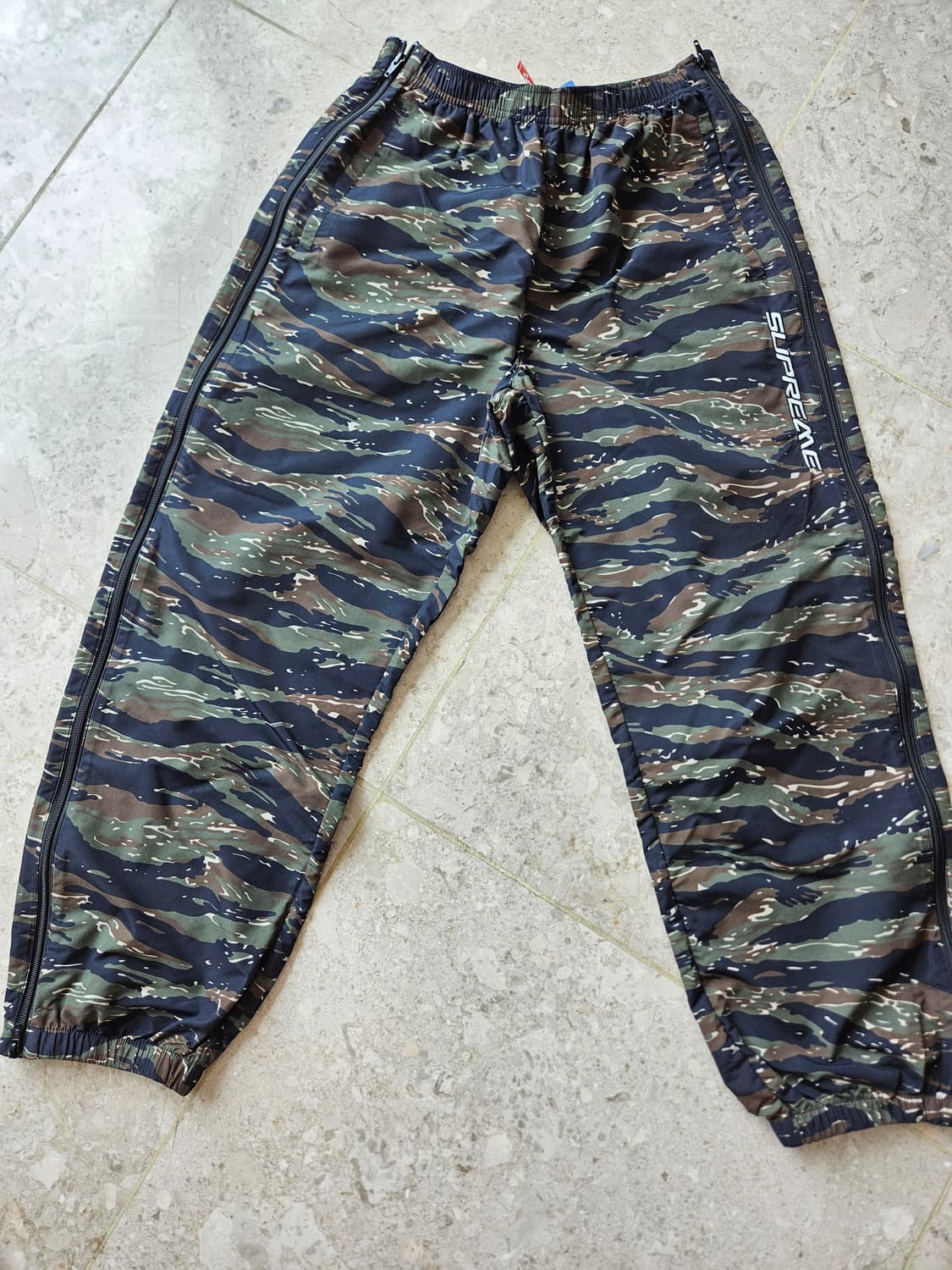 [M]슈프림 풀 집 웜업 팬츠 상품이미지2