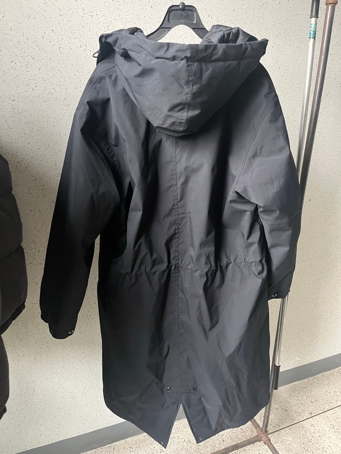 유니클로 엔지니어드가먼츠 퍼프테크 후드코트 상품이미지2