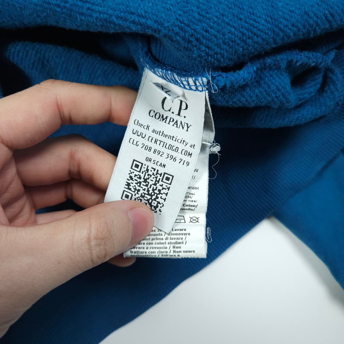 씨피컴퍼니 렌즈 맨투맨  상품이미지6