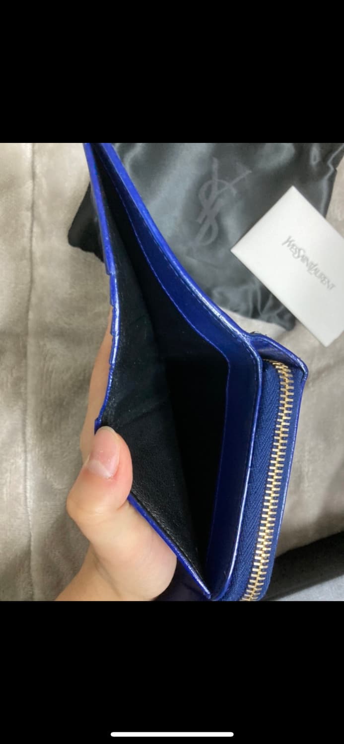 입생로랑 지갑 상품이미지4