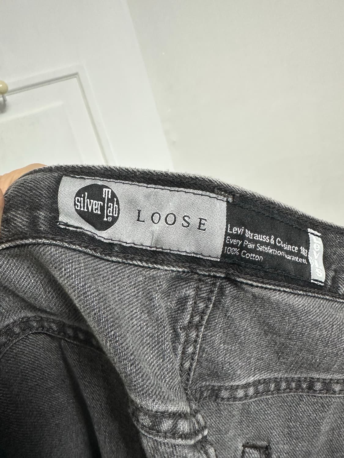 리바이스 실버탭 루즈핏 데님 팬츠 상품이미지4