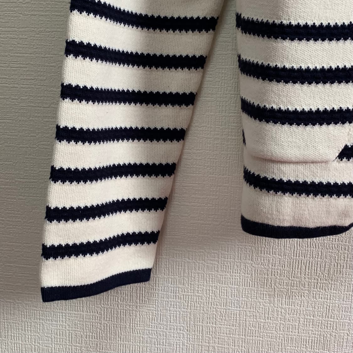 새상품 ) 임블리 스트라이프 가디건 상품이미지6