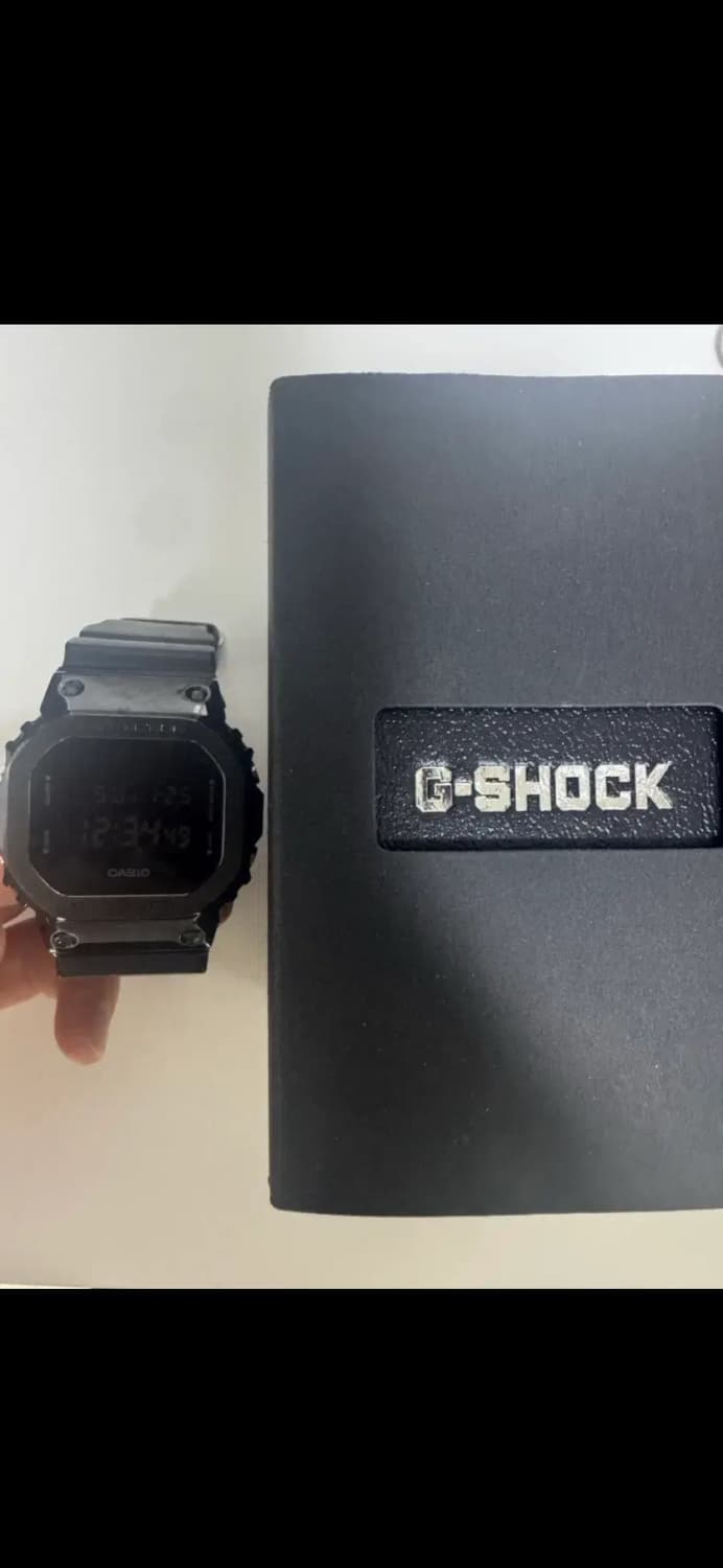 주우재 시계 GM-5600UB-1DR 상품이미지1