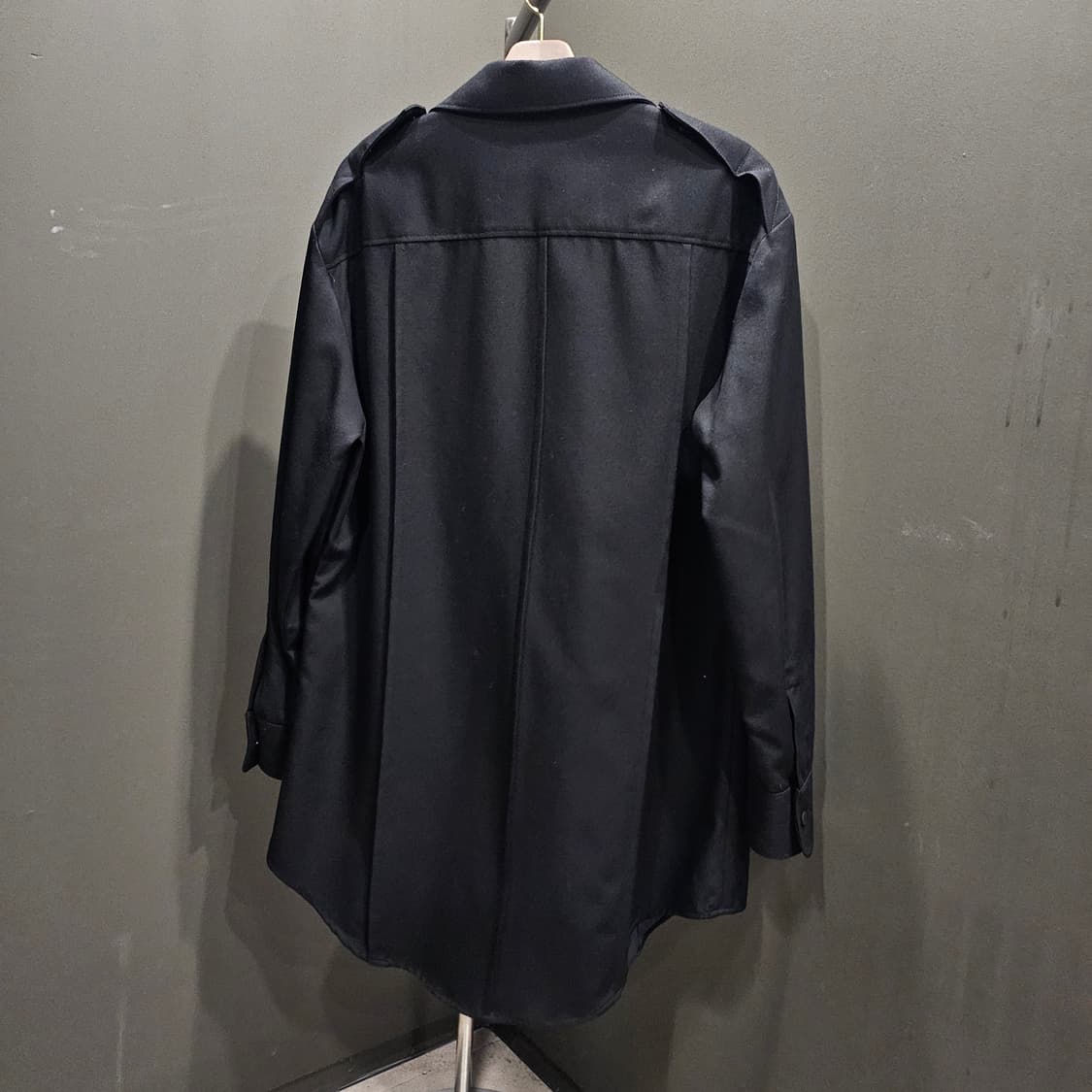 라프시몬스 밀리터리 발마칸 견장 블랙 코트 상품이미지3