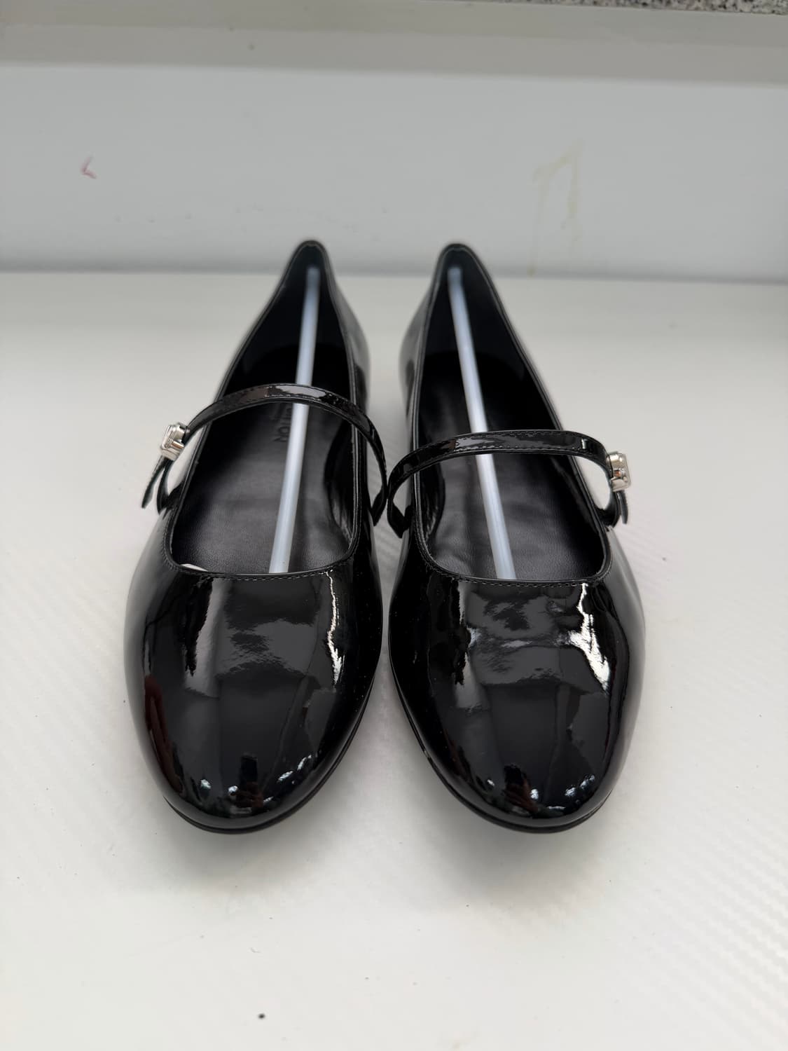 새제품) 루이비통 정품 에나멜 메리제인 플랫 슈즈 37.5 상품이미지1