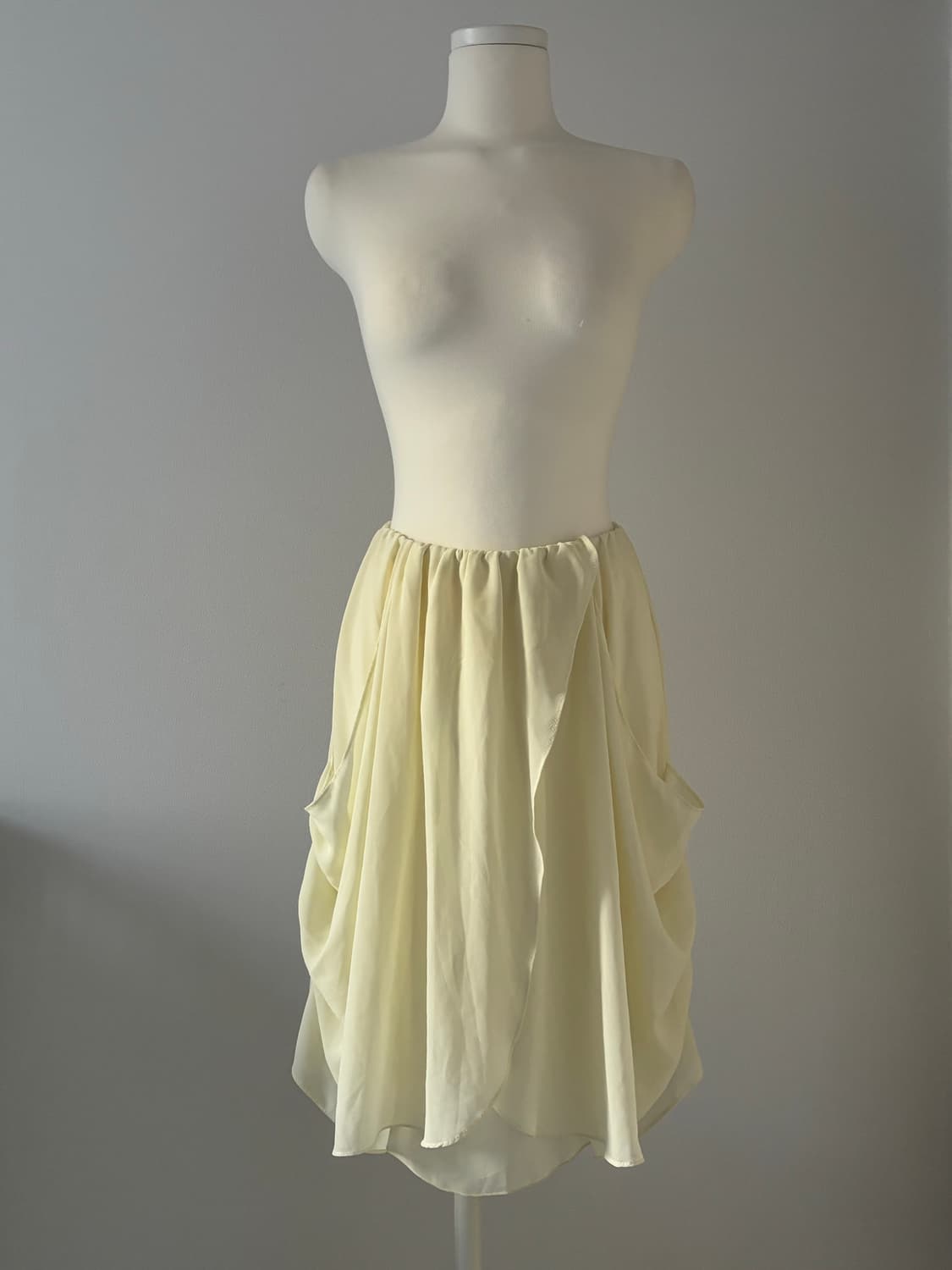 [Lip Service] 00s 페일 셔링 랩 미디 스커트 상품이미지3