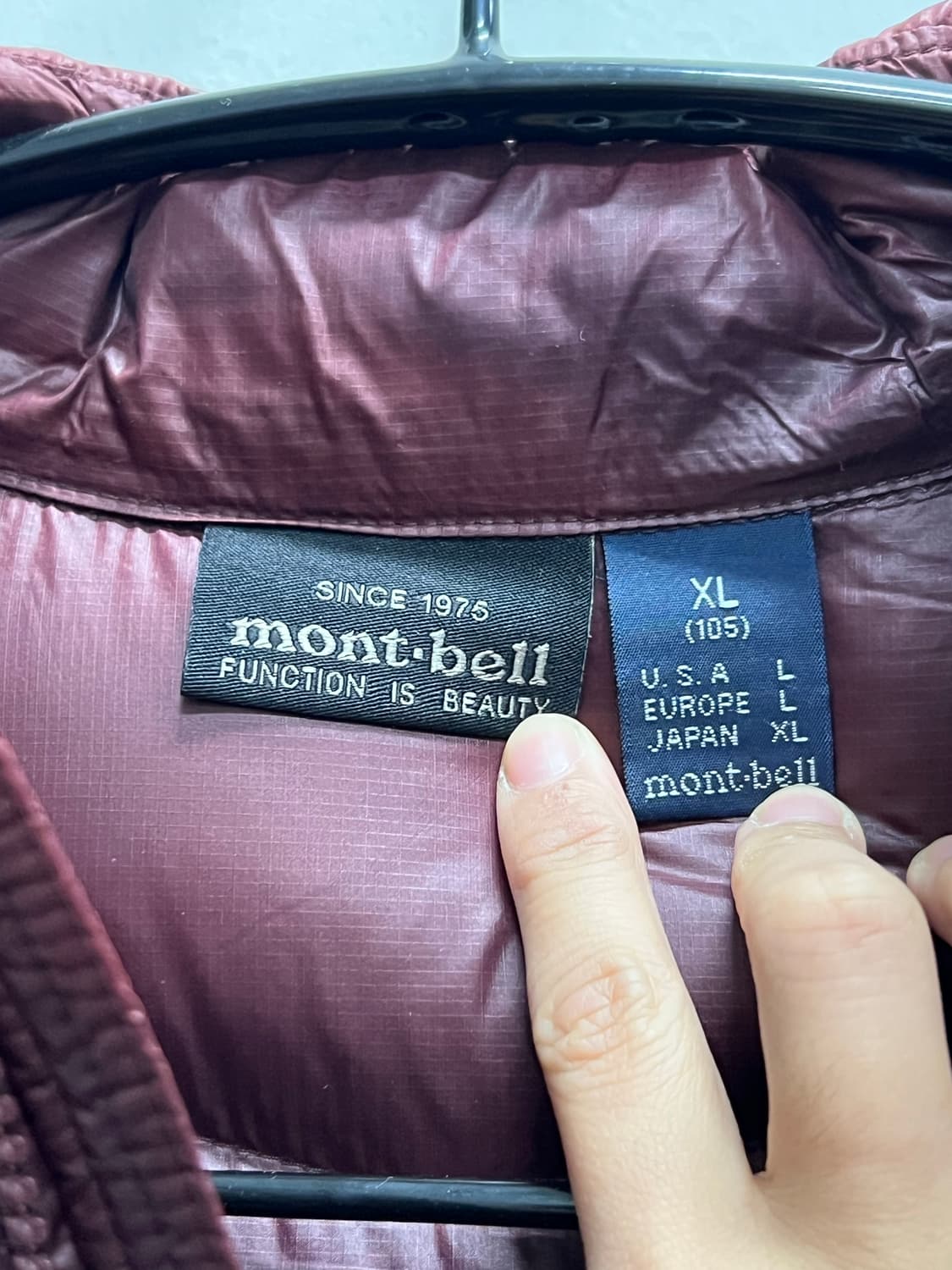 몽벨 구스다운 경량 패딩 자켓 버건디 상품이미지4