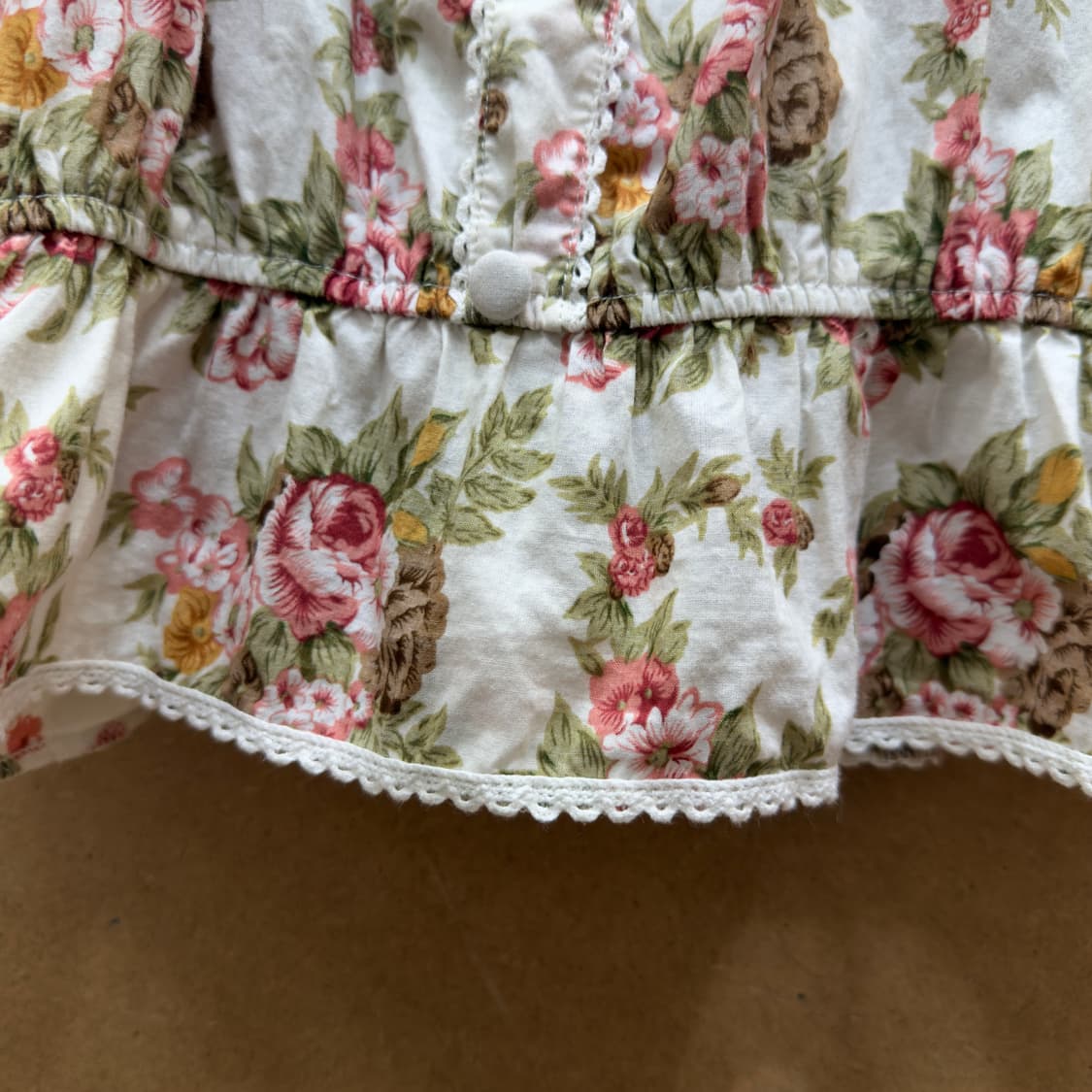 로리즈팜 빈티지 로즈 패턴 레이스 나시 상품이미지6