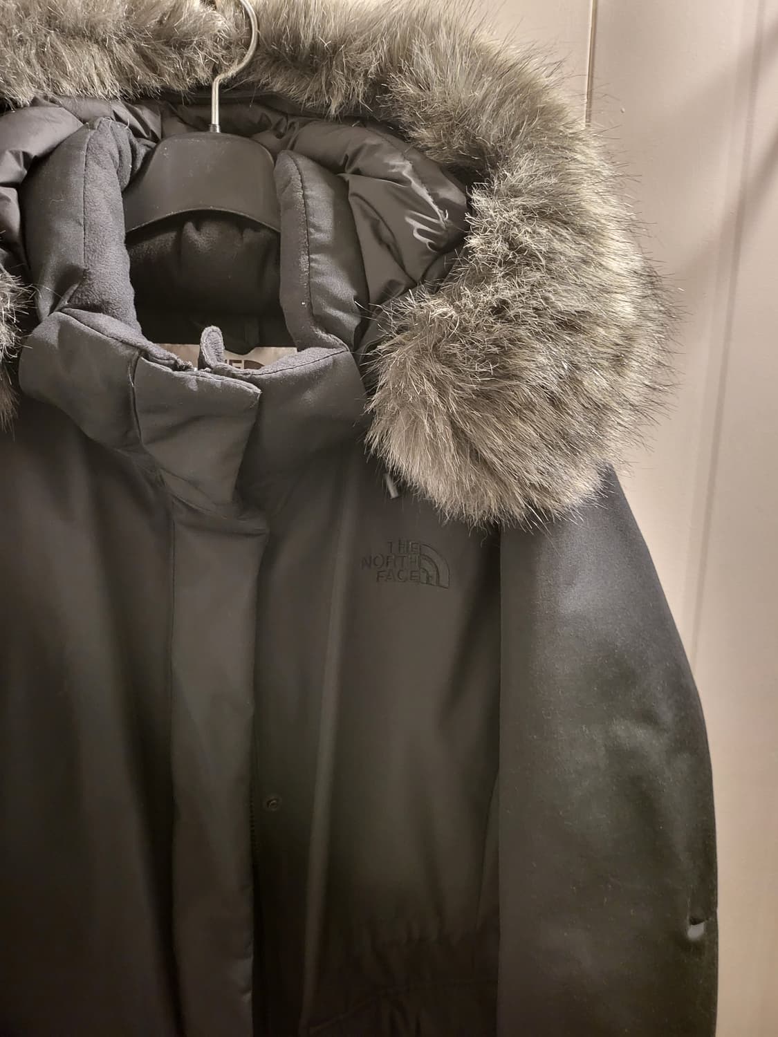 노스페이스 블랙 여성 롱패딩 상품이미지2