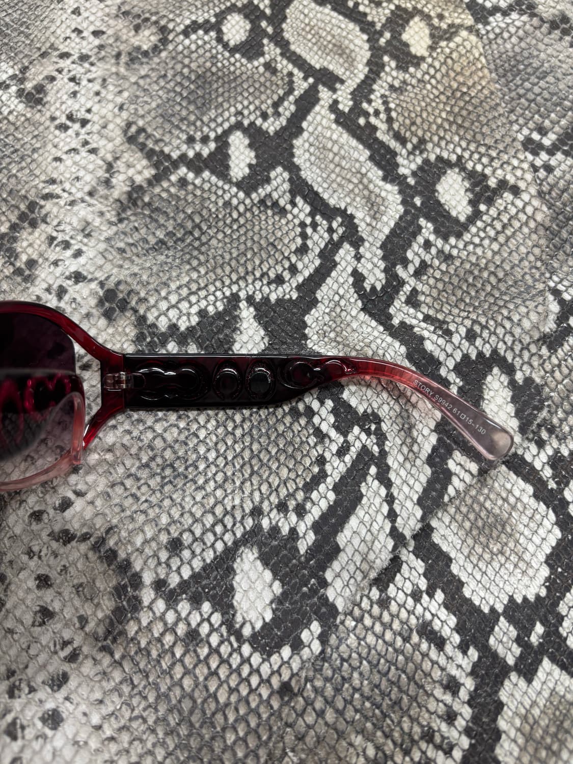 “Vintage” Burgundy sunglasses 상품이미지6