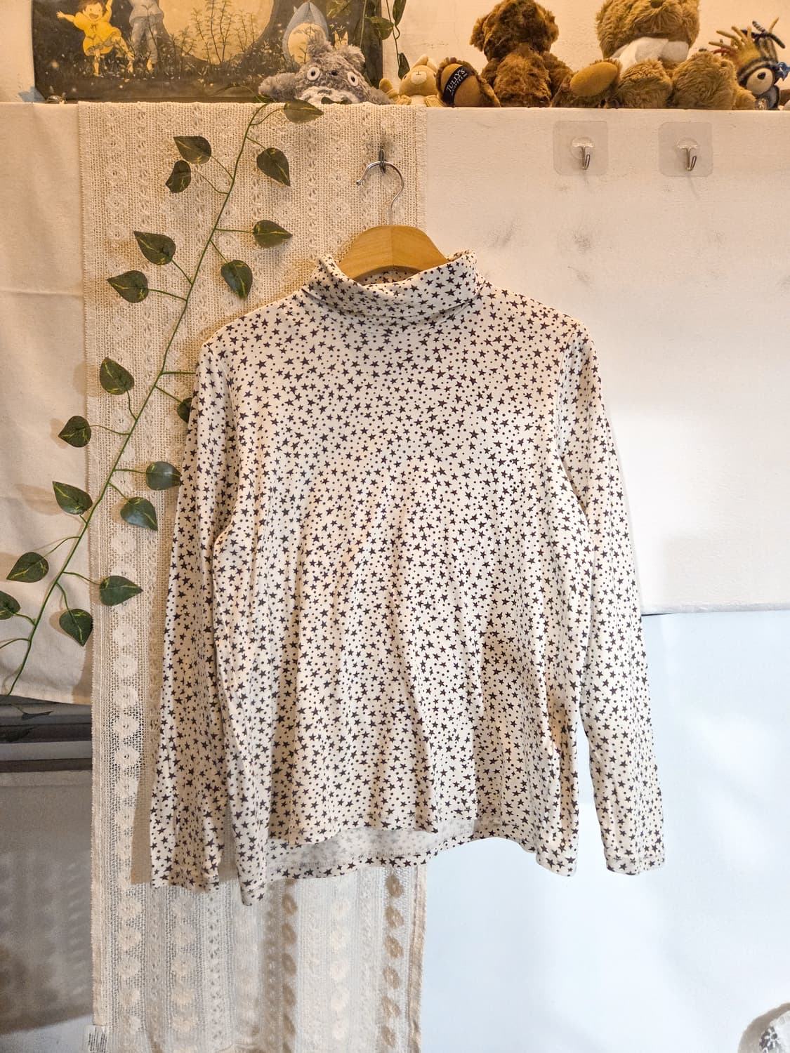 브라운 별패턴 목폴라 슬리브 상품이미지1